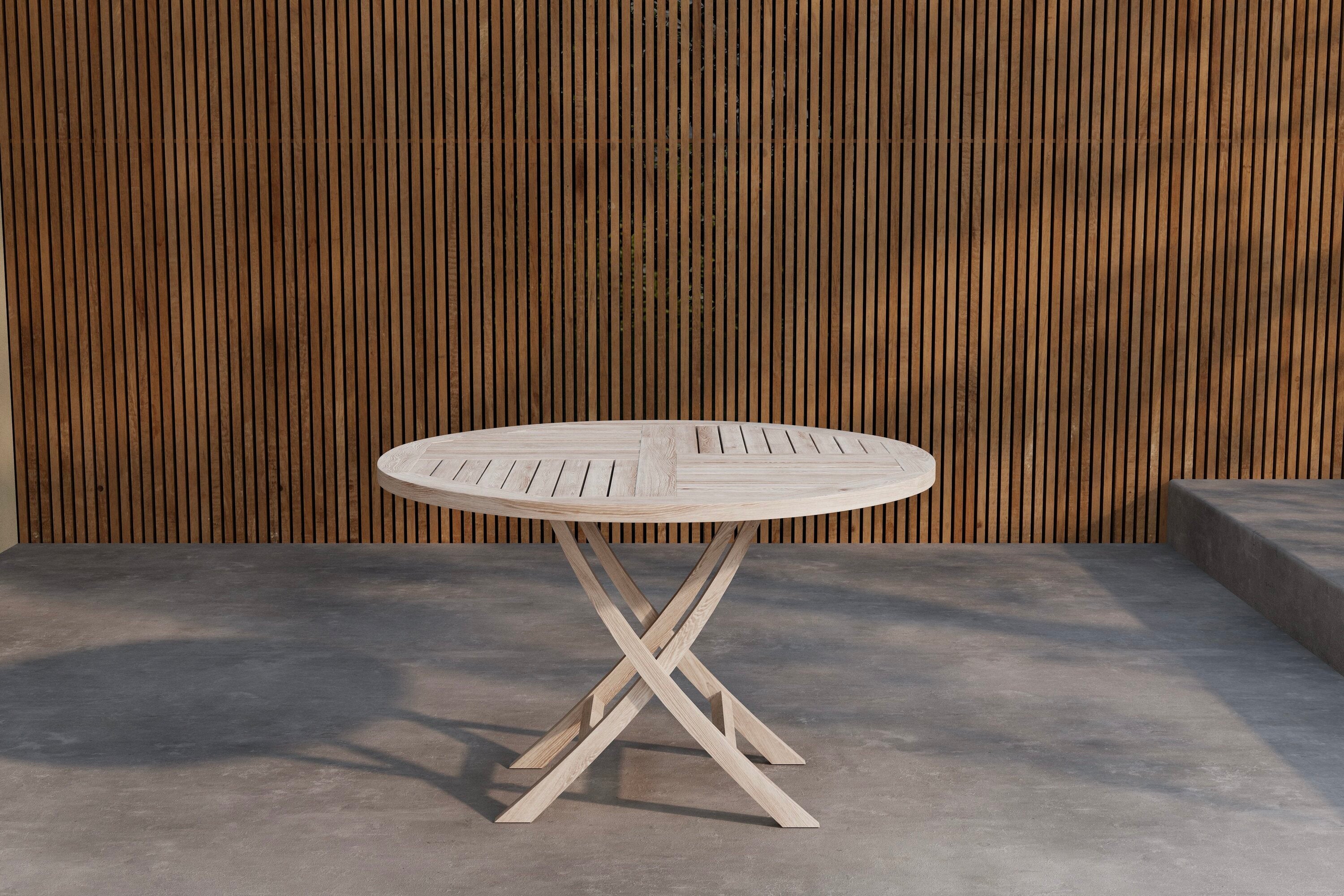 Kenya Gartentisch rund in Weißwäsche präsentiert im Onlineshop von KAQTU Design AG. Gartentisch ist von Venture Home