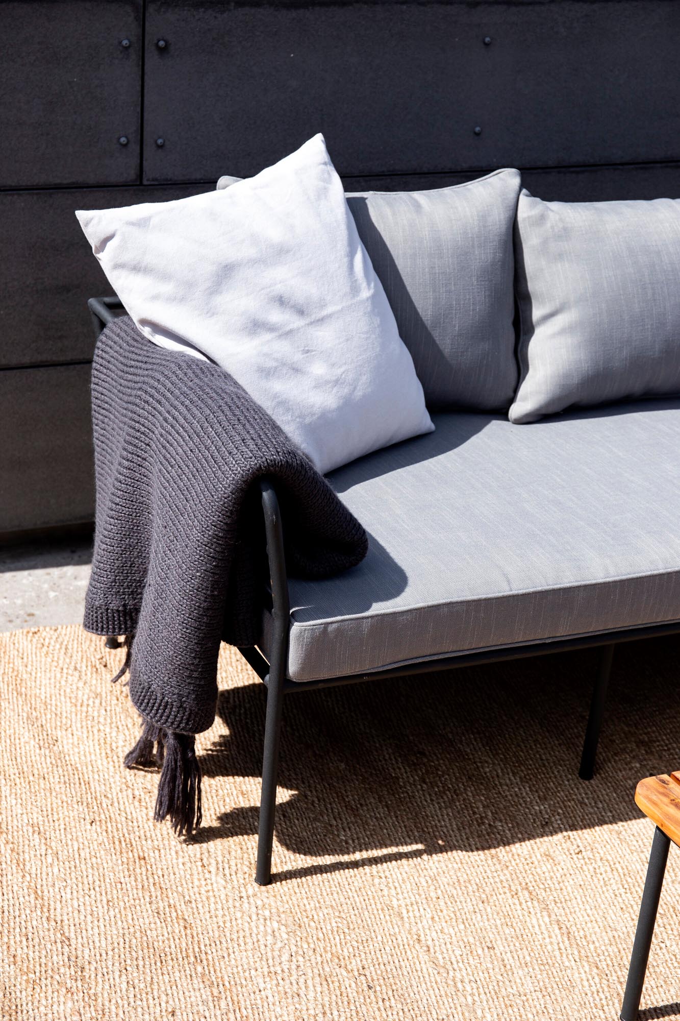 Penh Ecksofa Outdoorset 65cm in Grau präsentiert im Onlineshop von KAQTU Design AG. Loungeset ist von Venture Home