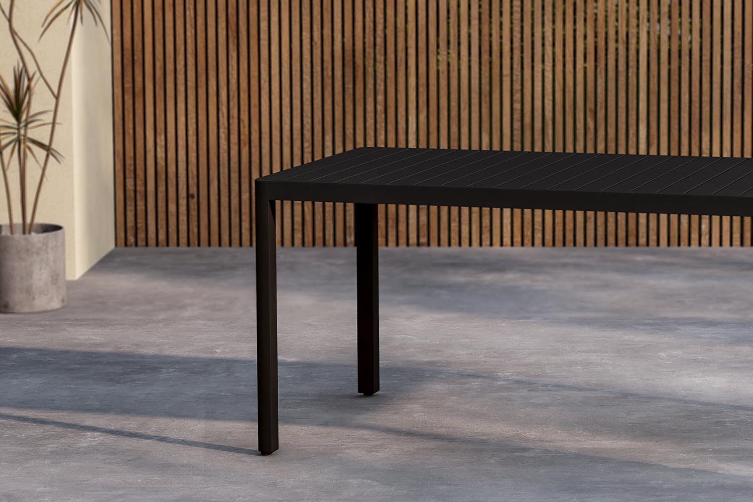 Rechteckiger Gartentisch Giardini von Venture Home: Elegantes Aluminiumdesign für gesellige Stunden im Freien, robust und pflegeleicht.