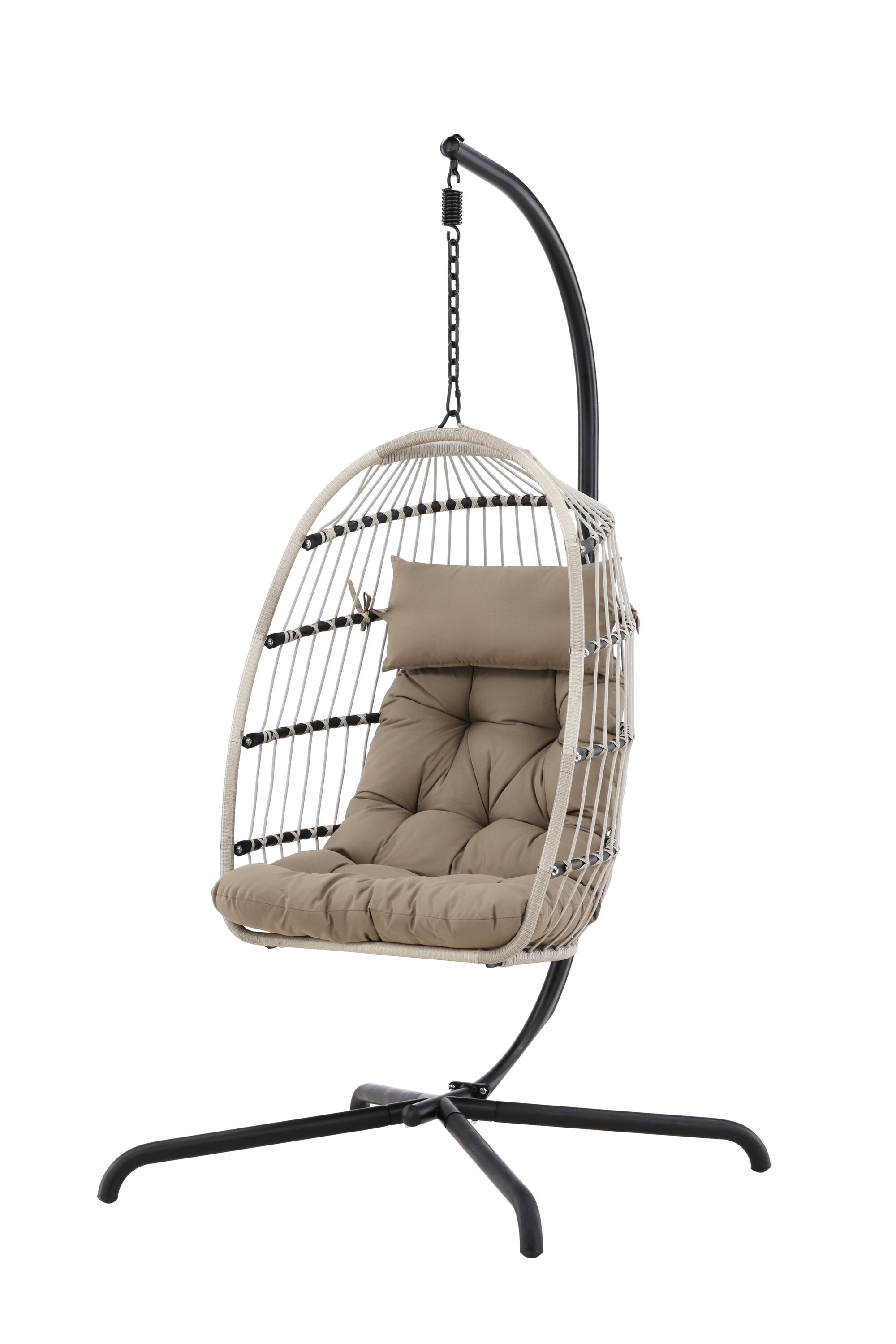 Der Trezza Hängesessel von Venture Home kombiniert modernes Design mit hohem Komfort für entspannte Momente.