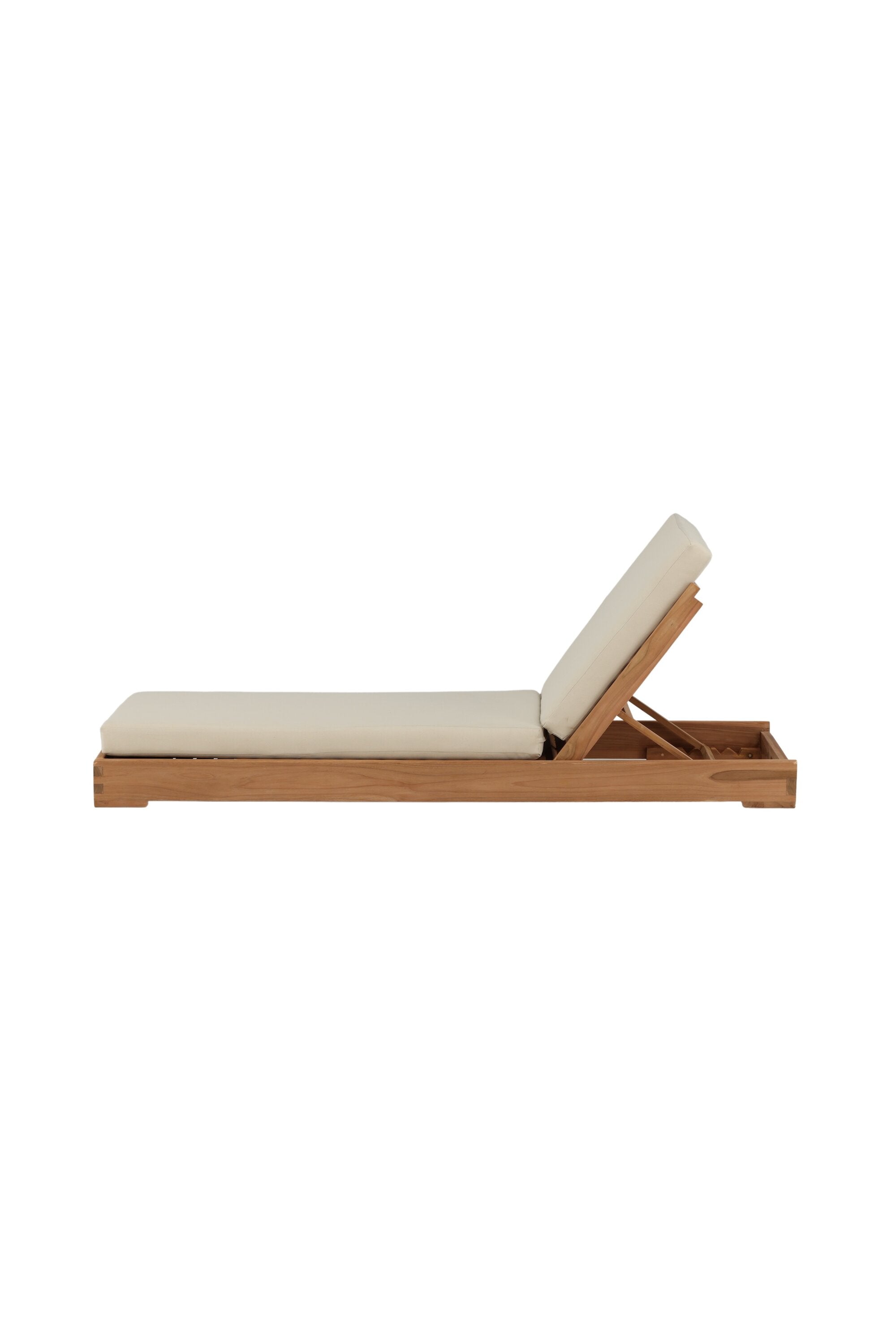 Sunbed Sonnenliege in Natur präsentiert im Onlineshop von KAQTU Design AG. Liegestuhl ist von Venture Home