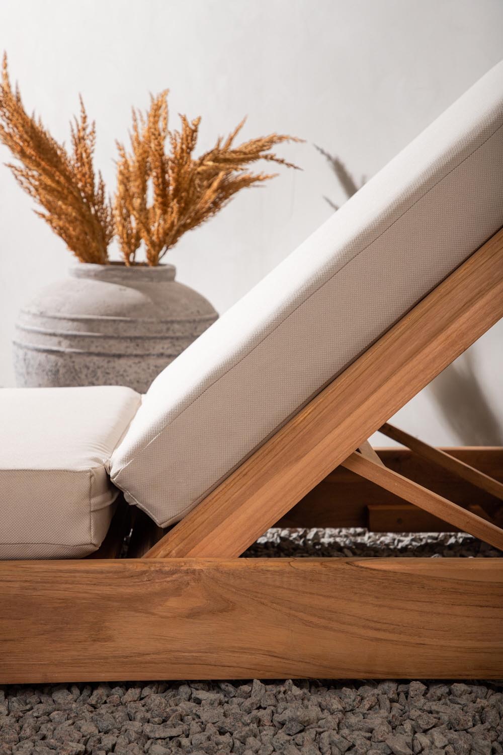 Sunbed Sonnenliege in Natur präsentiert im Onlineshop von KAQTU Design AG. Liegestuhl ist von Venture Home