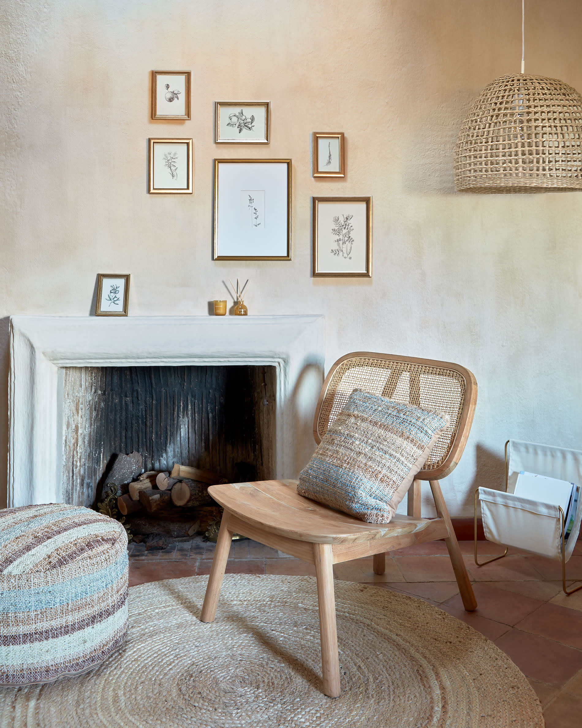 Eleganter runder Teppich aus 100% Jute, Ø 150 cm von Kave Home. Umweltfreundlich, robust und vielseitig für ein gemütliches Zuhause.