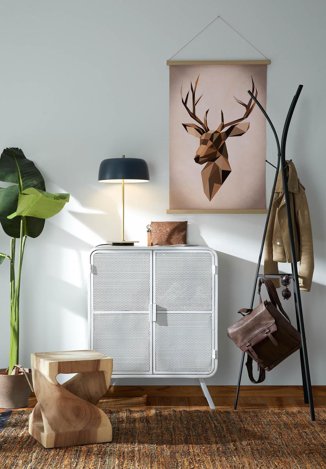 Elegante Stearn Garderobe 183 cm, ideal für moderne Flure.