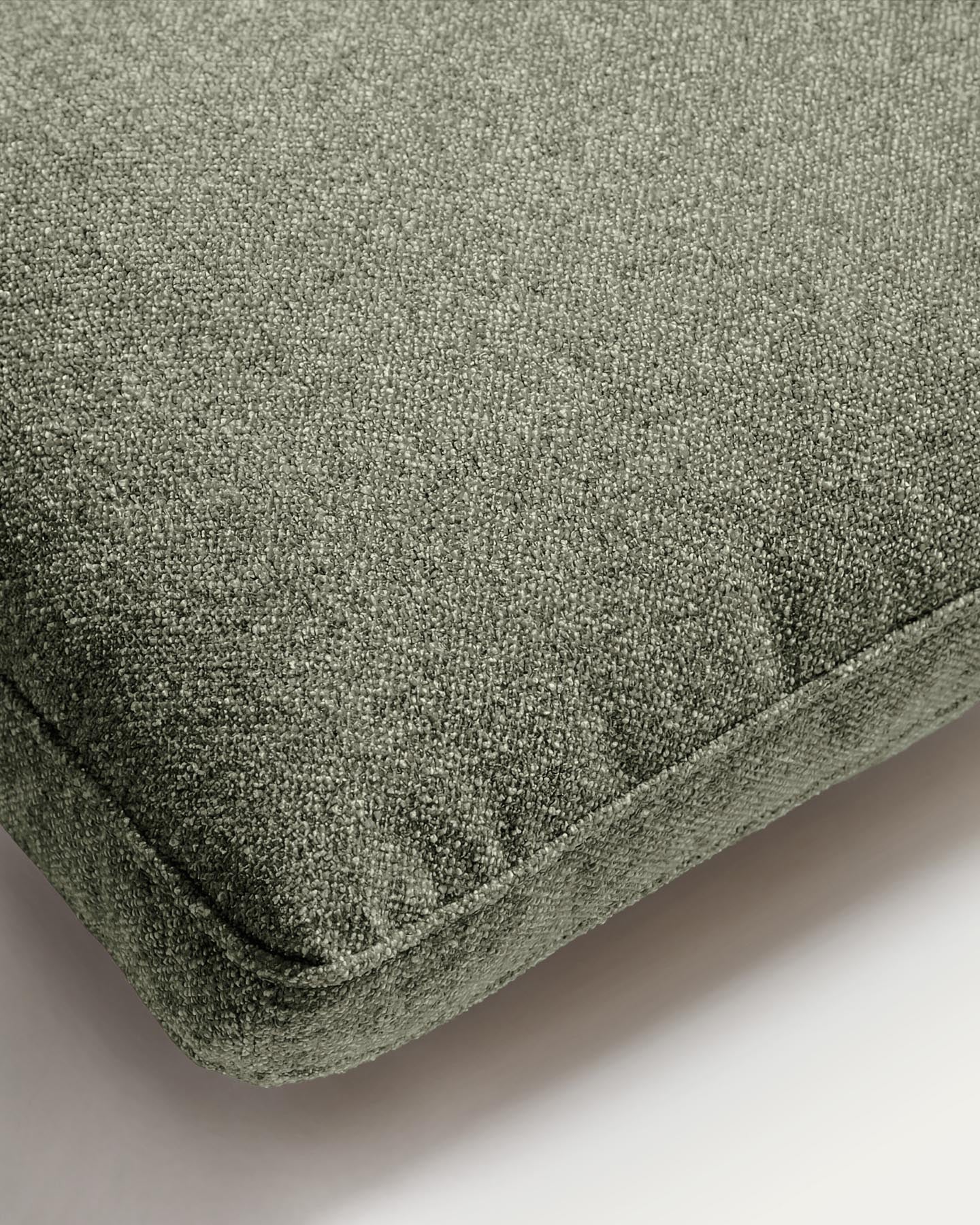 Kissen Blok in moosgrüner Chenille, 40 x 60 cm in Grün präsentiert im Onlineshop von KAQTU Design AG. Deko Kissen ist von Kave Home