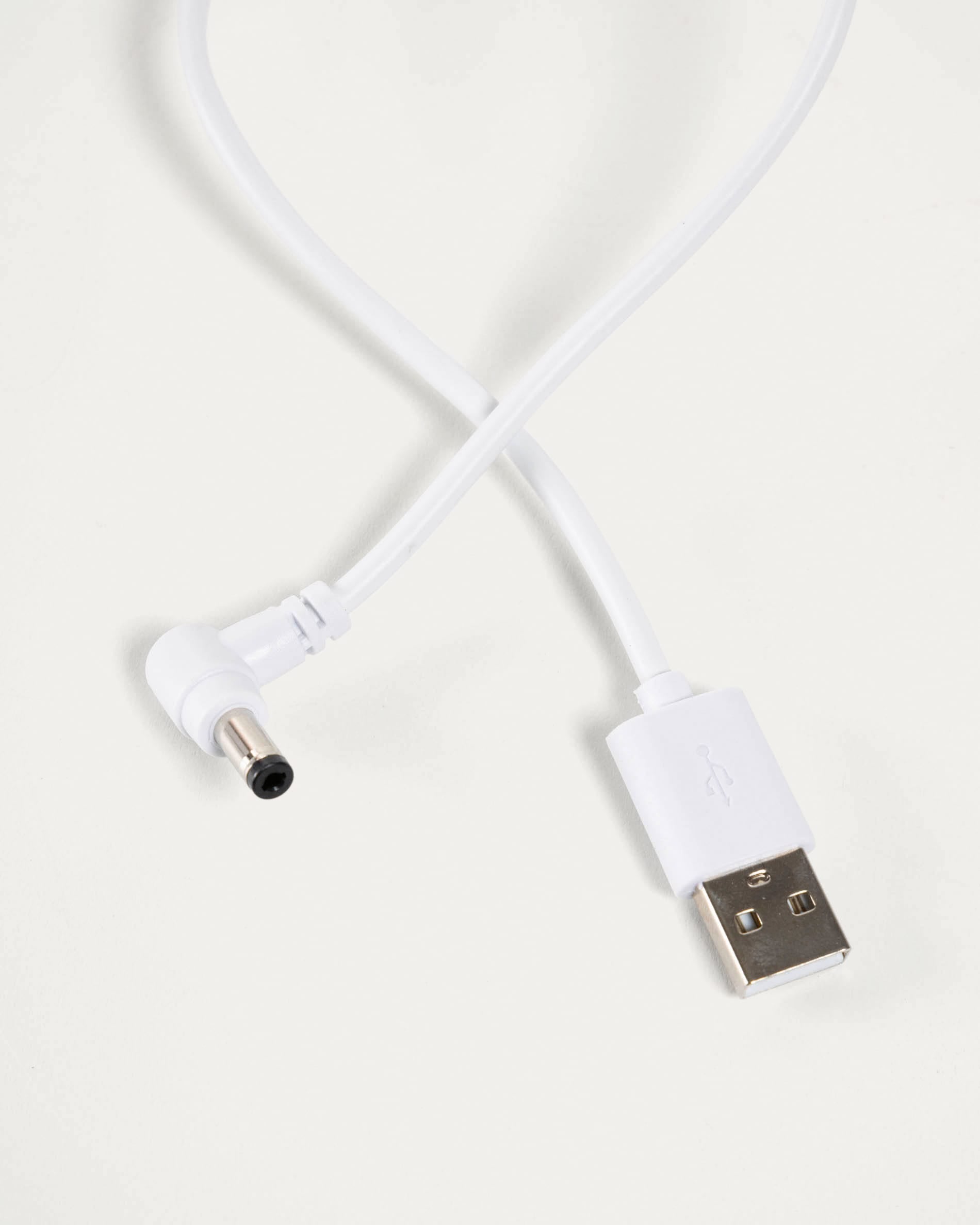 Die Ridley Tischleuchte in senfgelb von Kave Home vereint Stil und Funktionalität, ideal für jeden Raum und setzt lebendige Akzente.