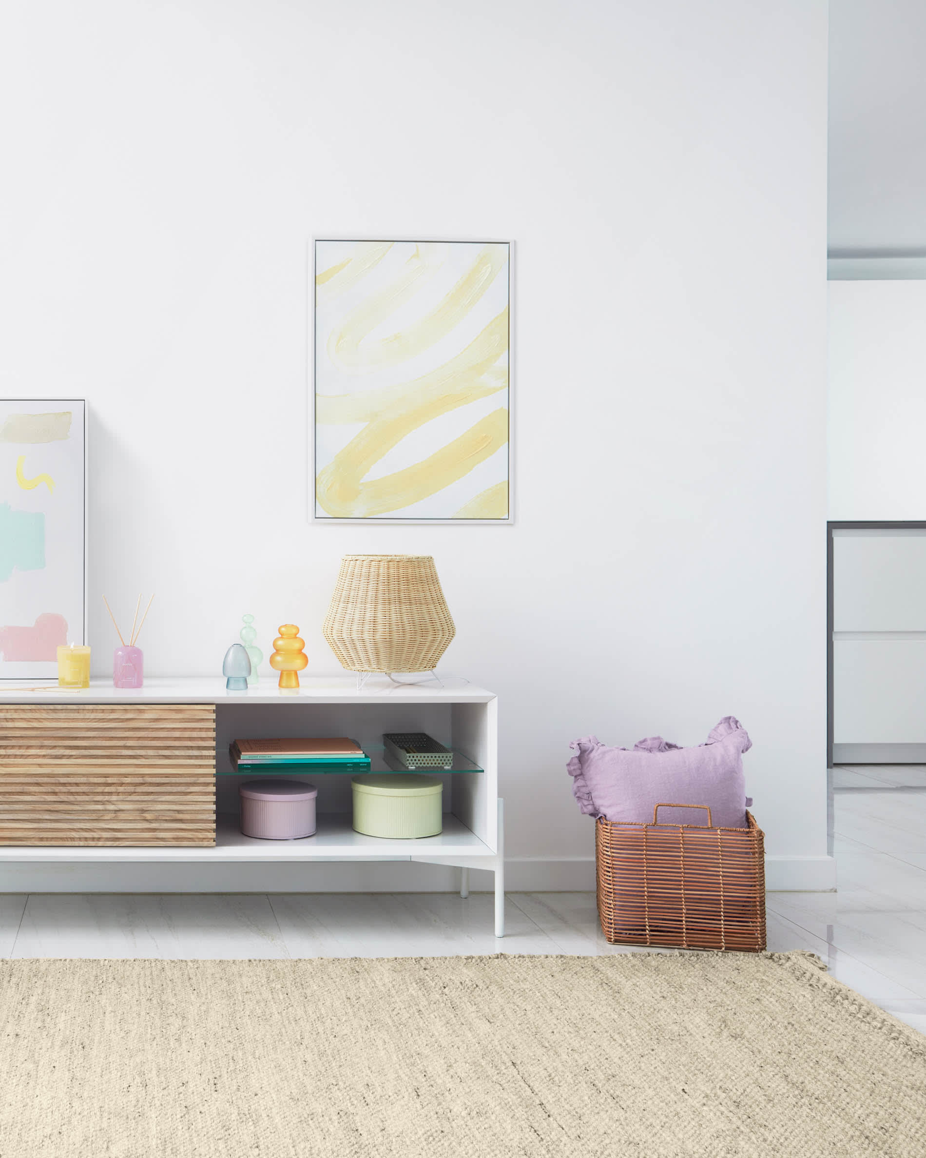 Eleganter Carime Teppich in Beige, 200x300 cm, von Kave Home. Ideal für stilvolle, moderne und gemütliche Wohnräume.