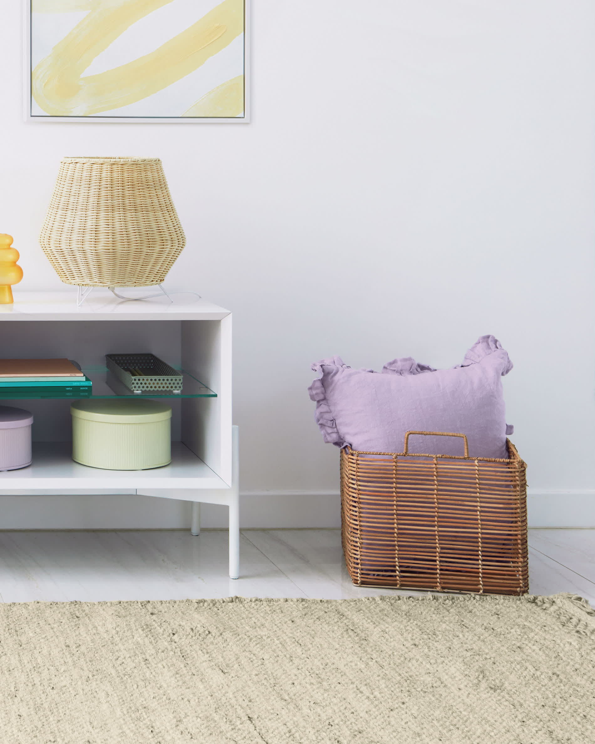 Beiger Carime Teppich 200x300 cm von Kave Home, perfekt für moderne Wohnräume, stilvoll und gemütlich zugleich.