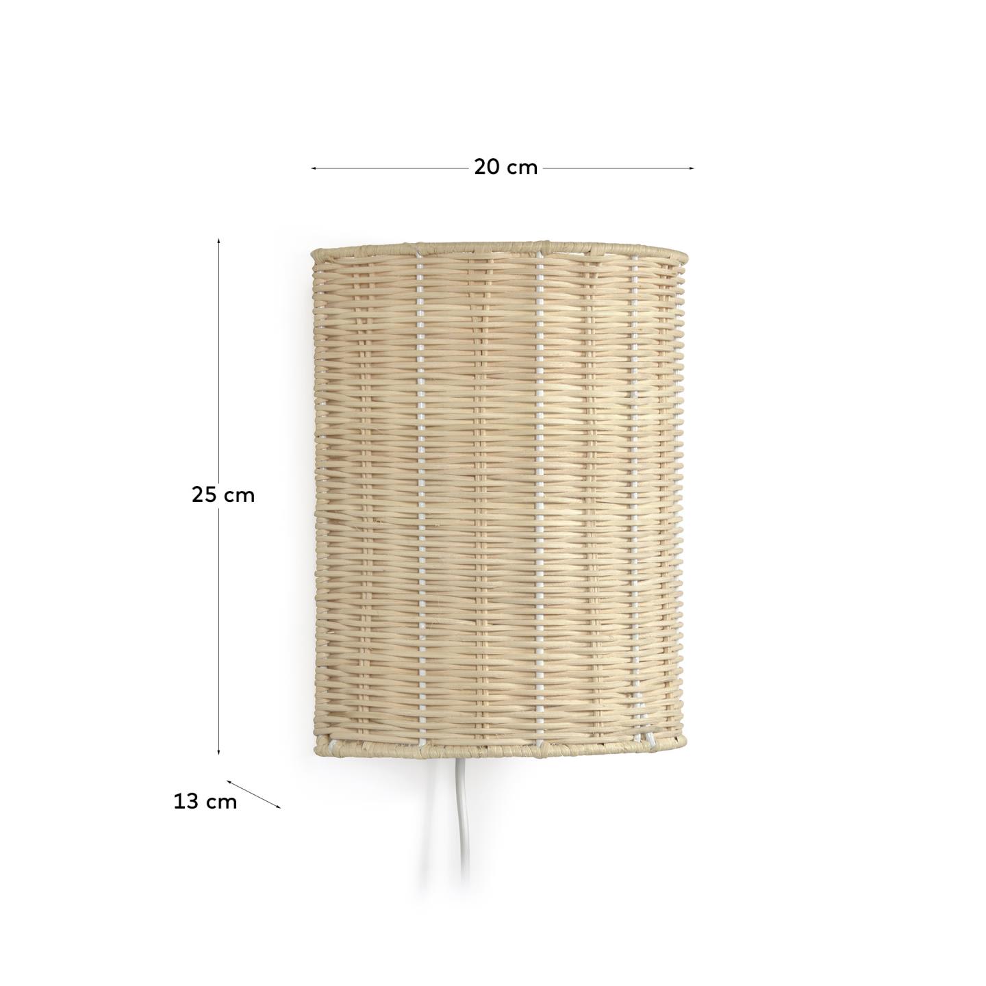 Kimjit Wandleuchte aus Rattan mit natürlichem Finish in Natur präsentiert im Onlineshop von KAQTU Design AG. Wandleuchte ist von Kave Home