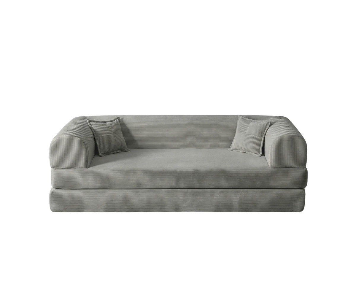 Hellgraues 3-Sitzer Schlafsofa aus geripptem Cord-Plüschstoff mit zwei Kissen, Rollpack-Design und rutschfester Sohle.