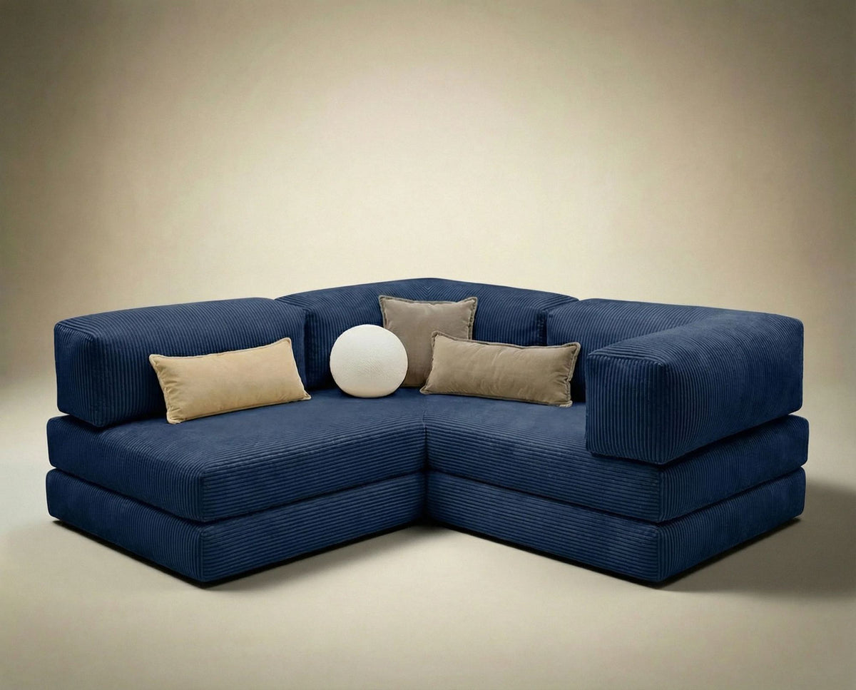 Marineblaues Eck-Schlafsofa aus Cord-Plüschstoff mit vier Kissen, Rollpack-Verpackung und abnehmbarem, waschbarem Bezug.