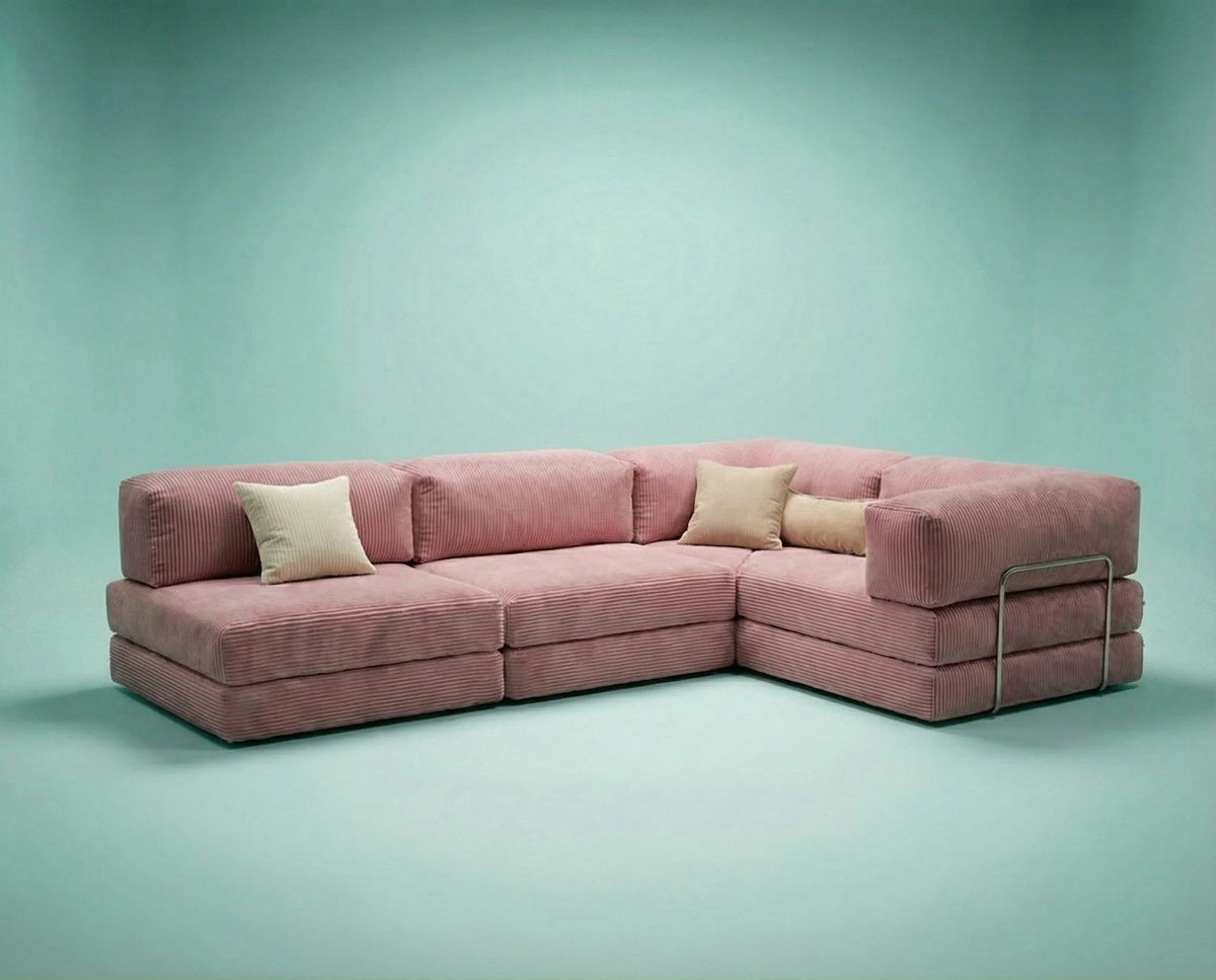 Rosafarbenes Eck-Schlafsofa aus Cord-Plüschstoff mit vier Kissen, abnehmbarem Bezug und rutschfester Sohle, Grösse 300x100 cm.