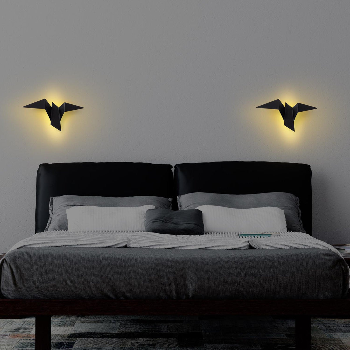 Pacalı Wandleuchte - Schwarz in Schwarz präsentiert im Onlineshop von KAQTU Design AG. Wandleuchte ist von Opviq
