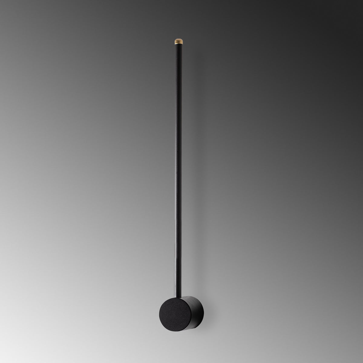 Sword Wandleuchte - Schwarz in Schwarz präsentiert im Onlineshop von KAQTU Design AG. Wandleuchte ist von Opviq