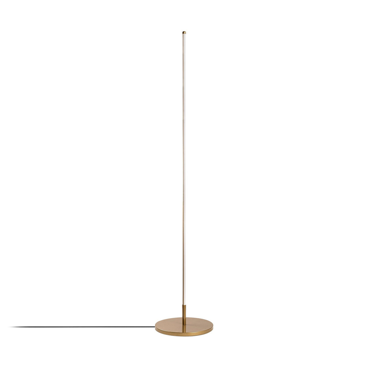 Only Stehleuchte - Gold in Gold präsentiert im Onlineshop von KAQTU Design AG. Stehleuchte ist von Opviq