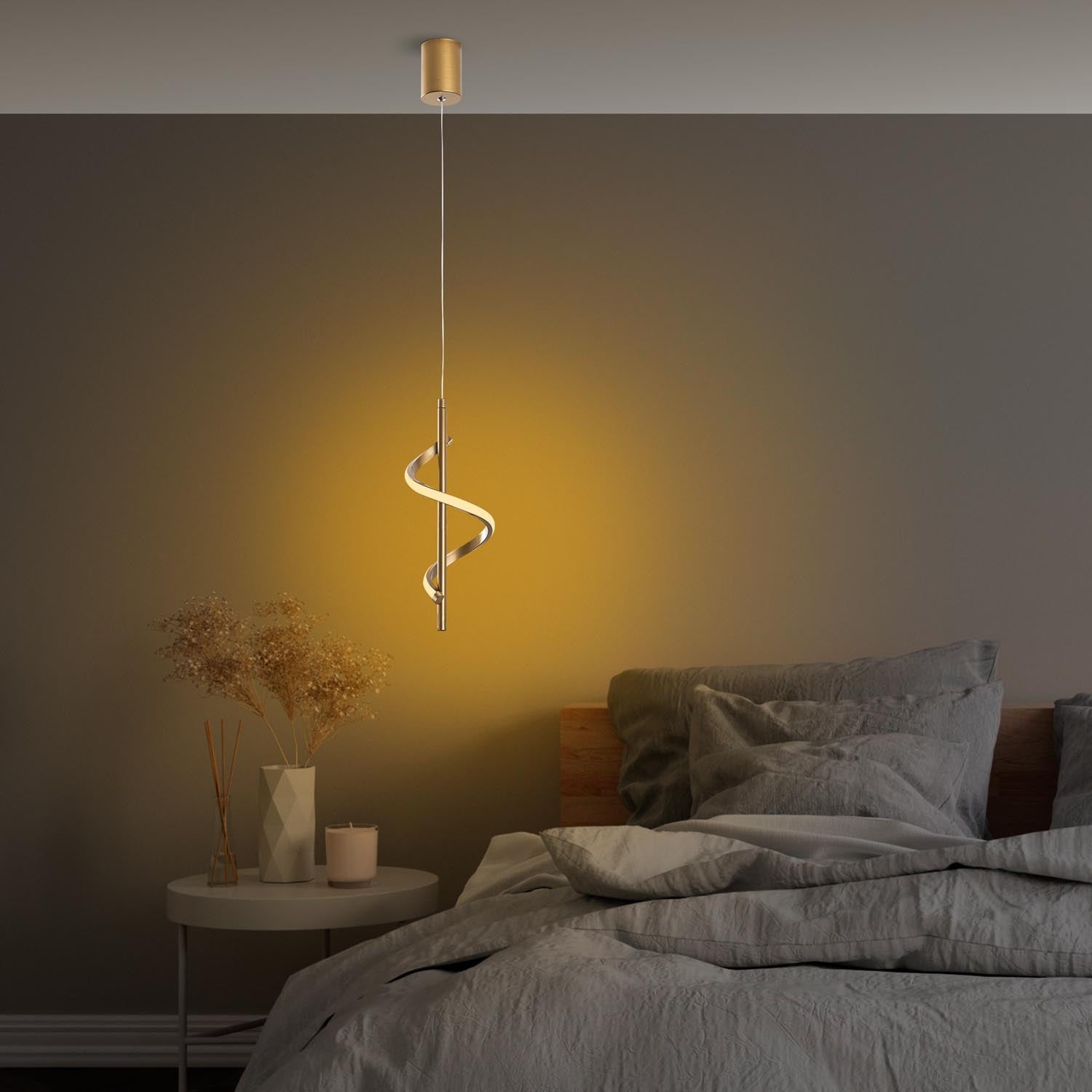Verleihen Sie Ihrem Zuhause mit der Lıkma Pendelleuchte in Gold von Opviq einen Hauch von Luxus. Diese stilvolle Leuchte kombiniert elegantes Design mit warmem Licht und schafft eine einladende Atmosphäre.