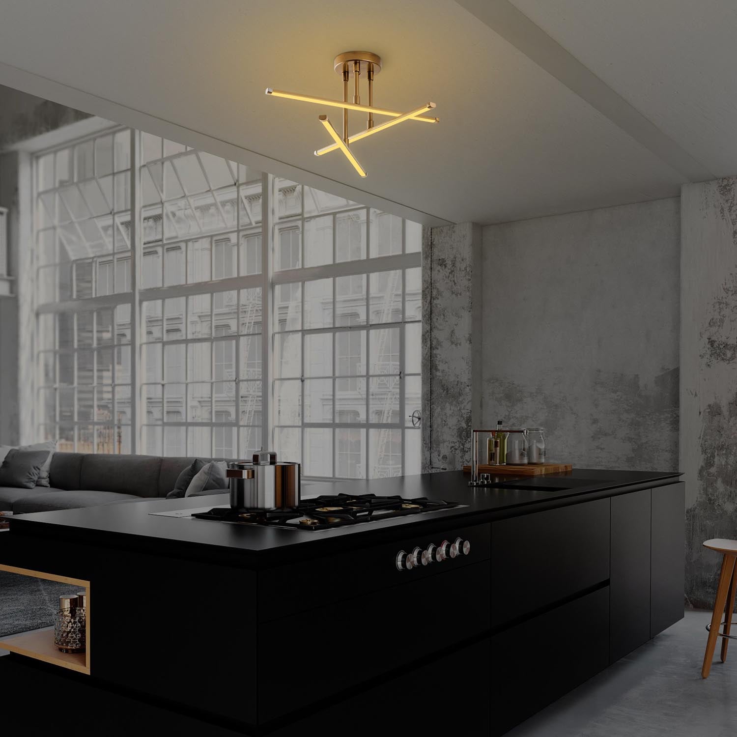 Erleben Sie die Ledflower Deckenleuchte in Gold von Opviq – ein luxuriöses Beleuchtungselement, das Eleganz und Wärme in Ihr Zuhause bringt.