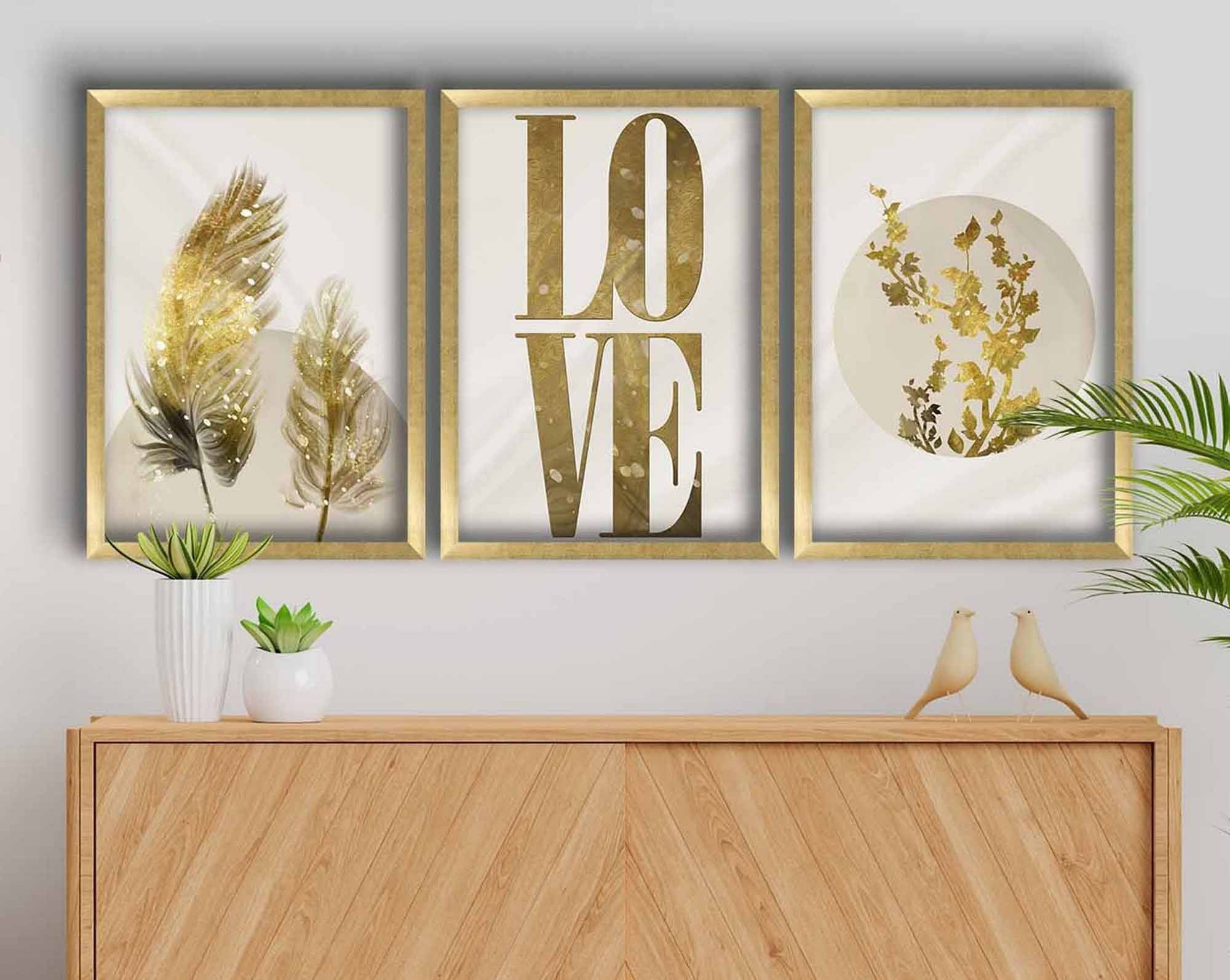 Entdecken Sie das 3-teilige MDF-Gemälde 3P3853NISCT in Gold, Beige und Weiß von Wallity. Perfekt für stilvolles Wohnen!