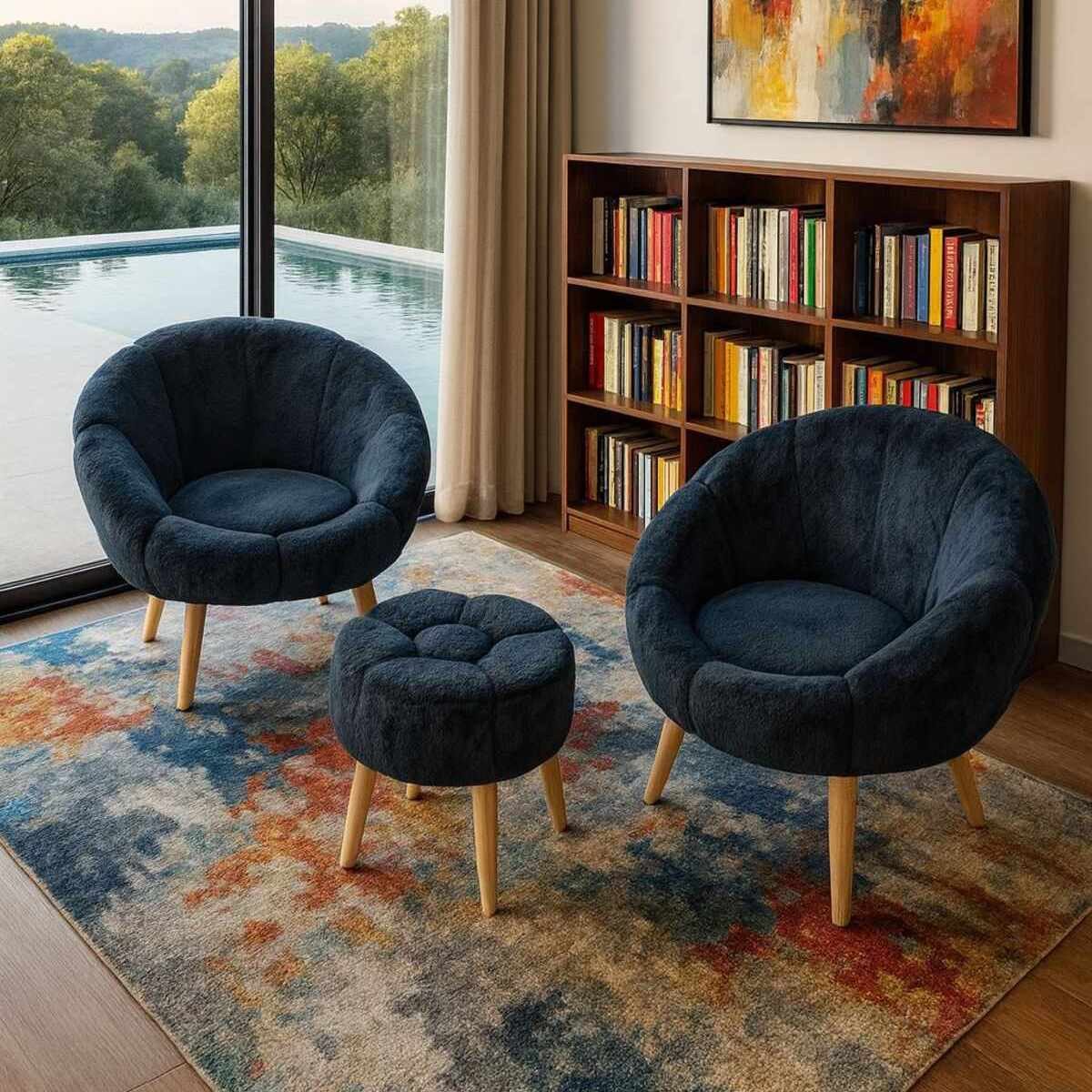 Zwei anthrazitfarbene Ohrensessel mit Wellsoft-Stoffbezug und Eschenholzbeinen sowie passender runder Pouf, 3-teiliges Set.