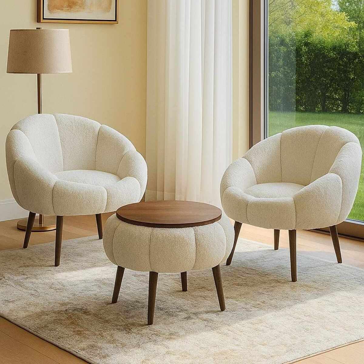 Zwei weisse Ohrensessel mit Wellsoft-Stoffbezug und Eschenholzbeinen sowie runder weisser Couchtisch aus Spanplatte, Hanah Home Set