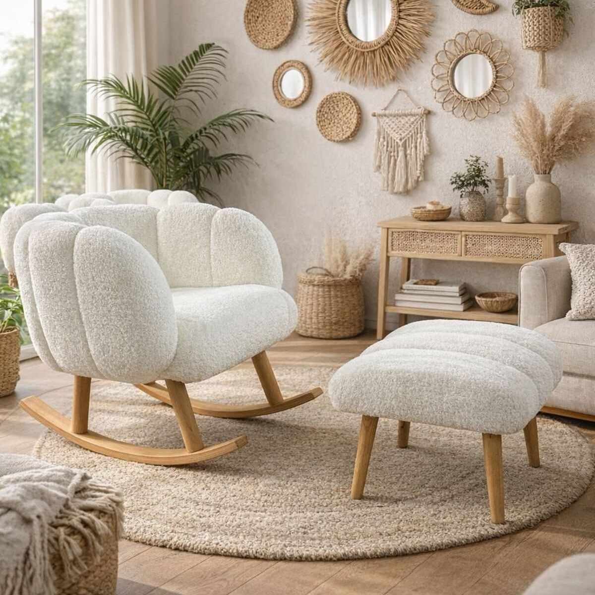 Weisser Ohrensessel mit Hocker aus Wellsoft-Stoff, Spanplatte und Eschenholz-Beinen, im klassischen Wing-Chair-Design von Hanah Home.
