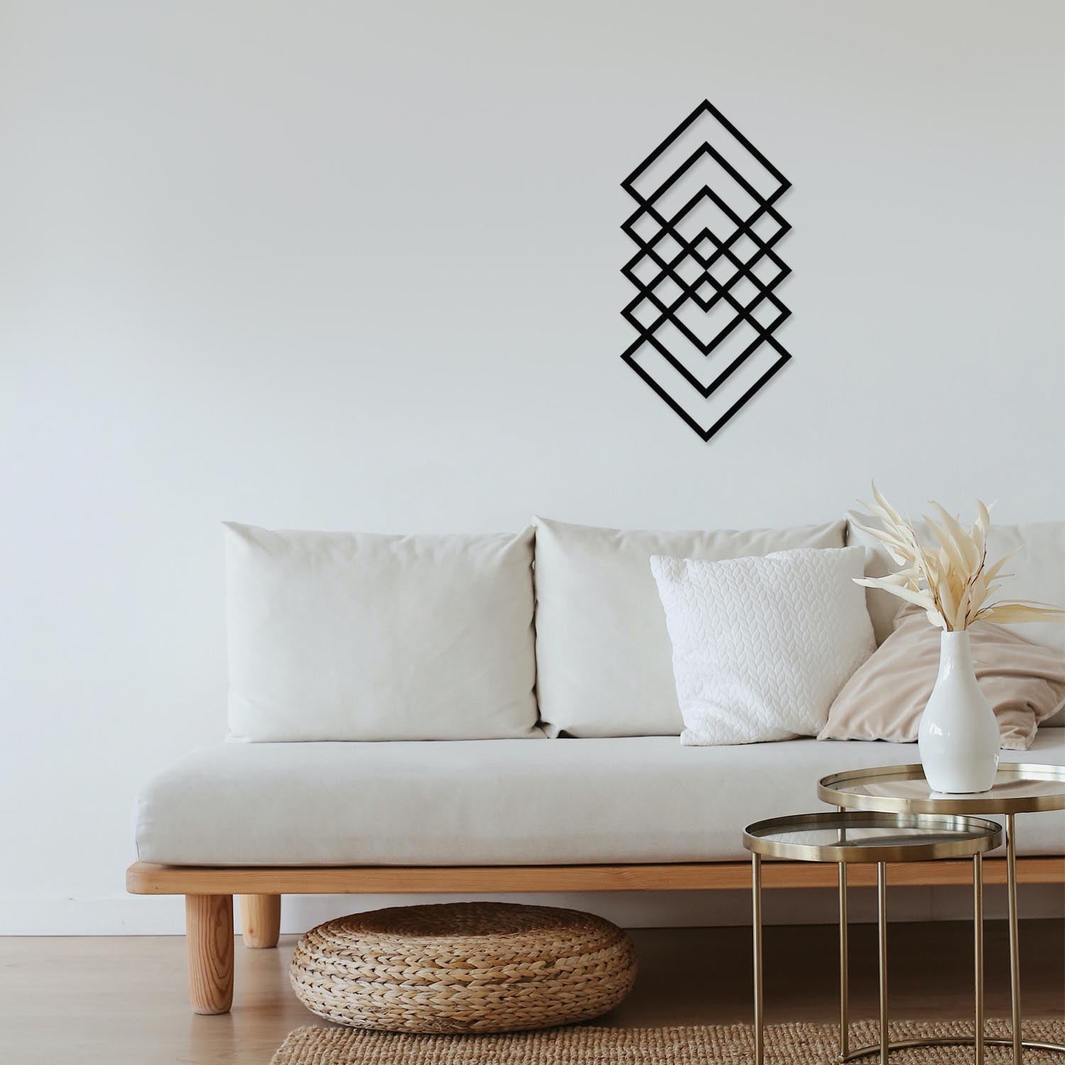 Verleihen Sie Ihrem Raum mit der Geometry Wanddeko in Schwarz von Wallity einen Hauch von Stil. Hochwertiges Metall, modernes Design und zeitlose Eleganz.