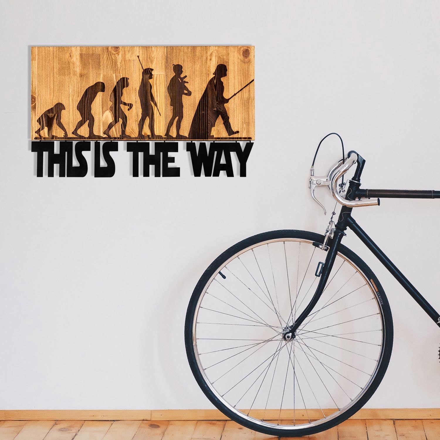 Verleihen Sie Ihrem Raum mit der Evrim Wanddeko von Wallity einen Hauch von Eleganz. Dieses stilvolle Holz-Accessoire begeistert durch Qualität und modernes Design.