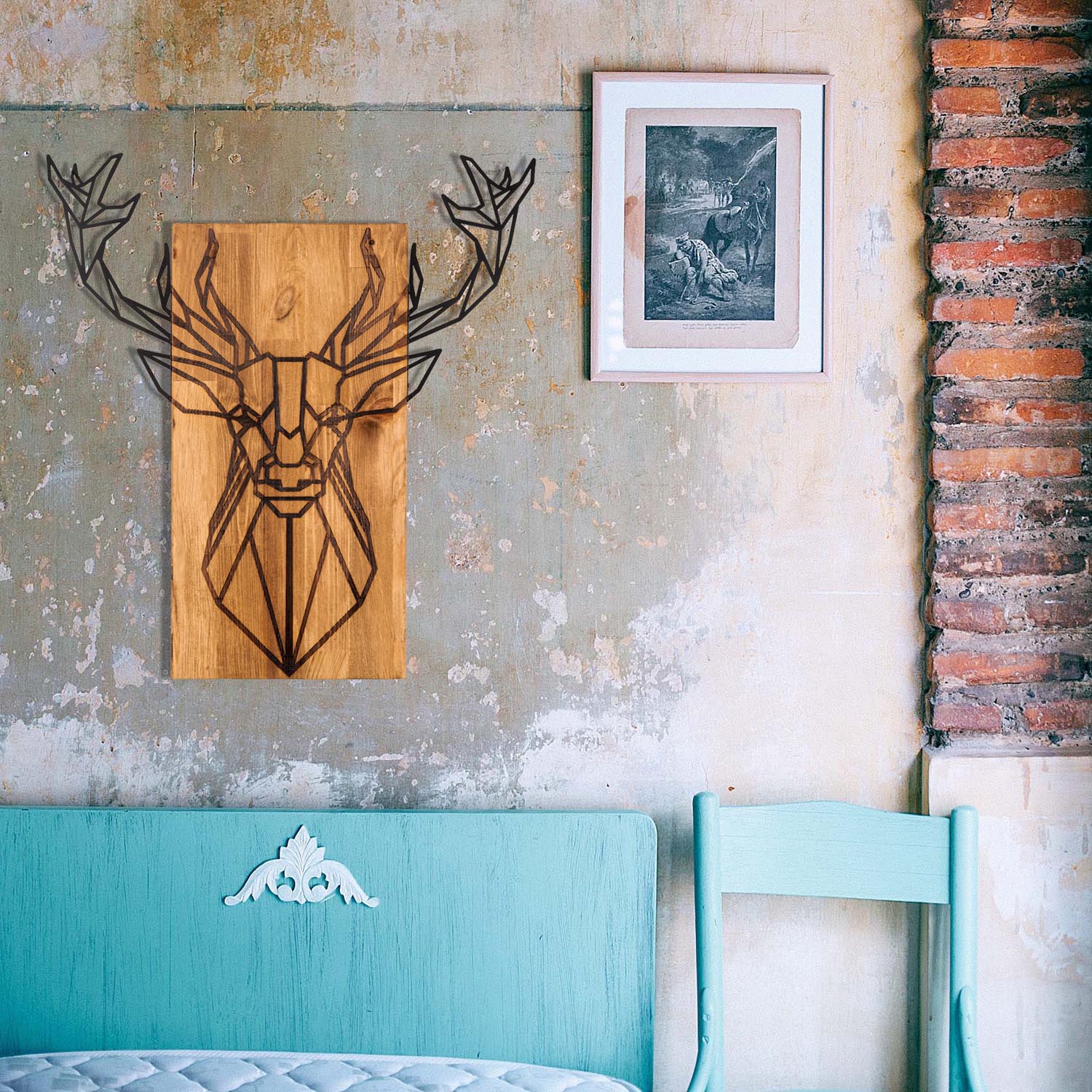 Entdecken Sie die Deer Wanddeko in Schwarznuss von Wallity – ein elegantes Holzkunstwerk, das Ihr Zuhause stilvoll aufwertet.