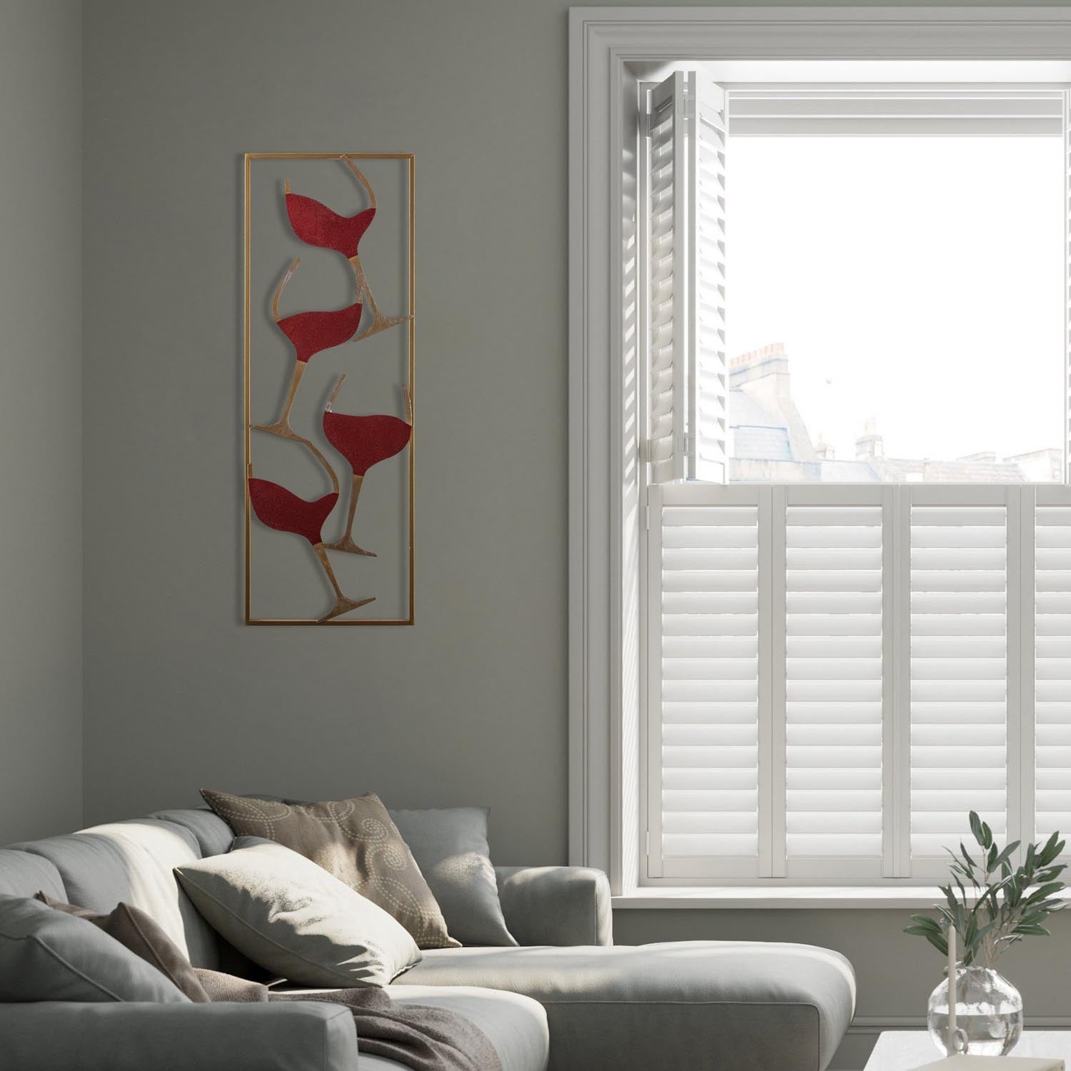 Gestalten Sie Ihre Wände mit der mehrfarbigen Wanddeko "Wine - 2" von Wallity neu. Elegantes Metall-Design für stilvolle Akzente!