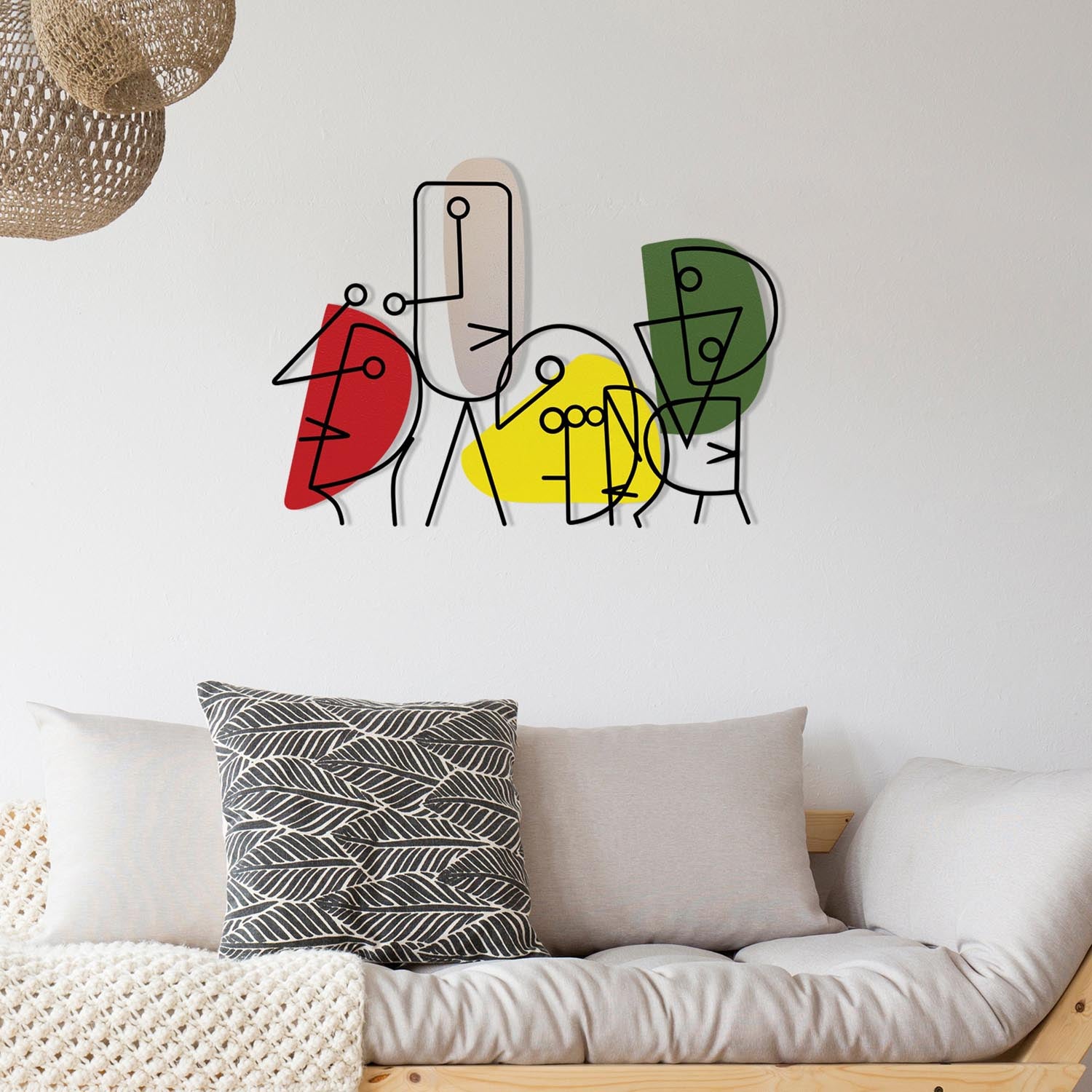 Verleihen Sie Ihrem Zuhause mit der Kubizm 16 Wanddeko von Wallity einen Hauch von Eleganz. Dieses kunstvolle Metall- und Holzstück ist der perfekte Blickfang für jeden Raum.