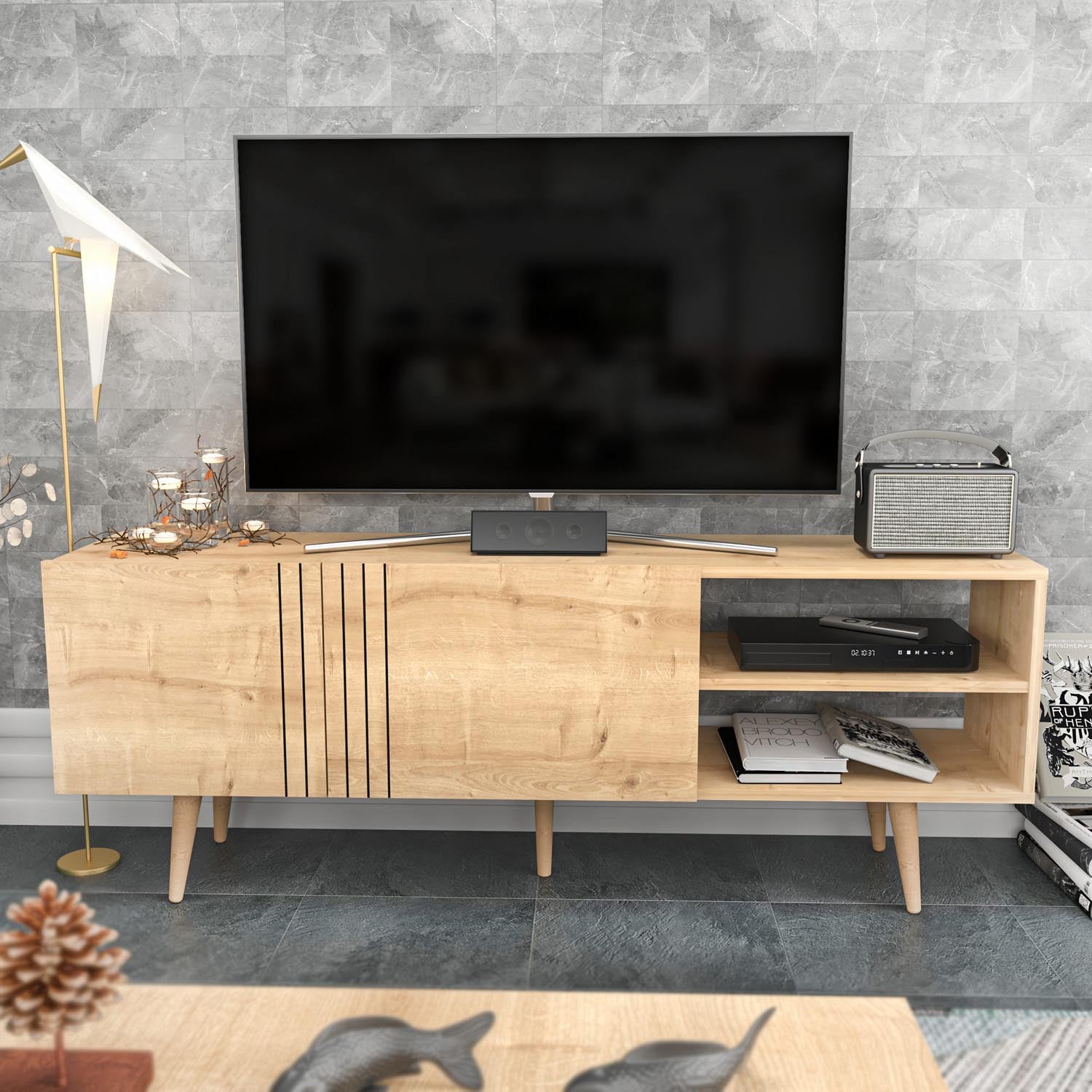 Entdecken Sie das Ronas Sideboard in Saphir von Hanah Home – ein elegantes Möbelstück, das Stil und Funktionalität vereint.