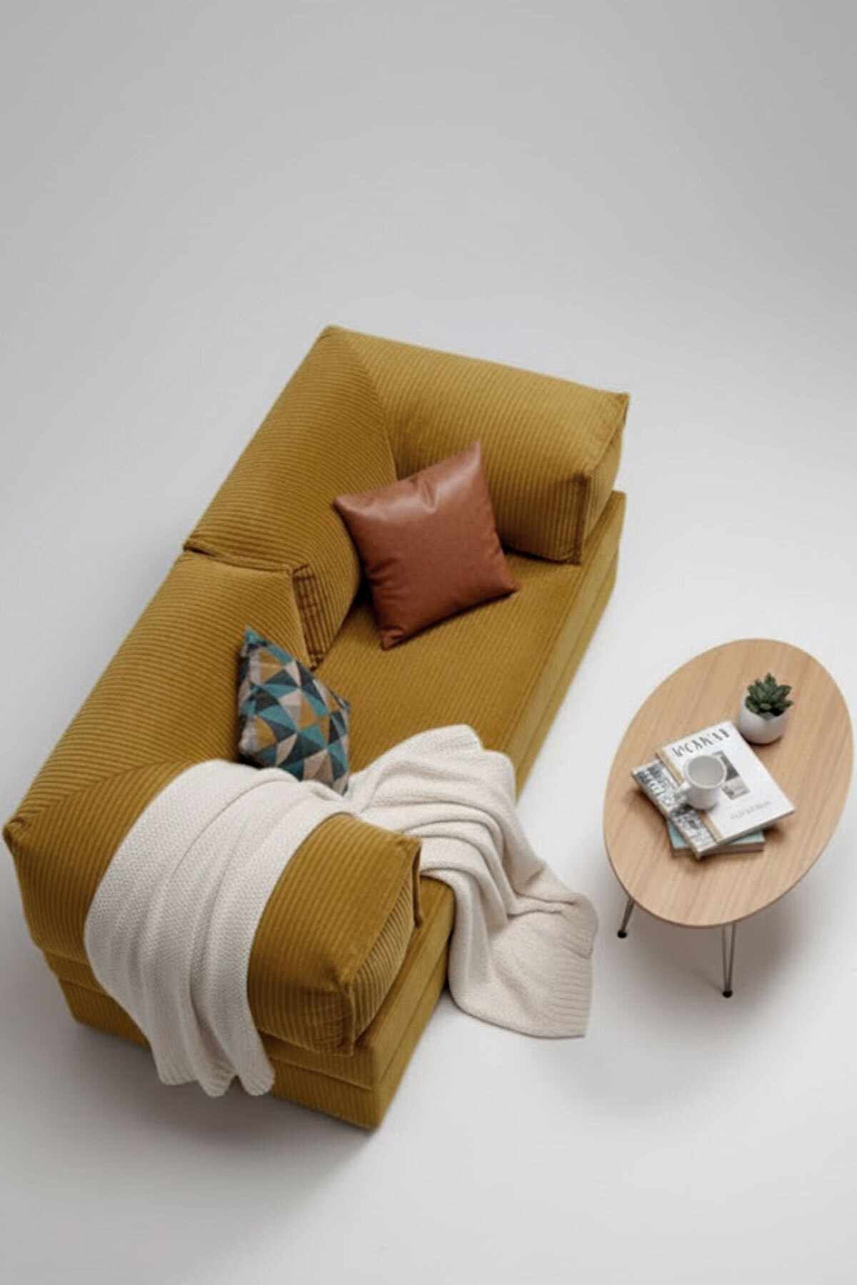 Senfgelbes 2-Sitzer Sofa Milano von Hanah Home mit Bezug aus Polyester und Leinen, zwei Kissen, schlankes Design mit Holzfüssen