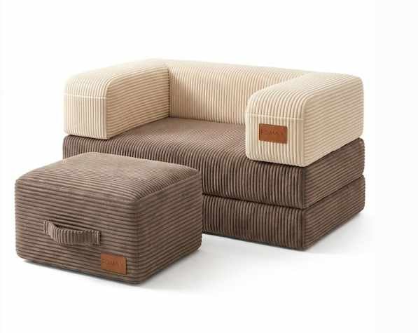 1-Sitzer Sofa mit passendem Pouf in Mink/Creme, Bezug aus Polyester und Leinen, mit zwei Kissen auf abgerundetem Gestell.