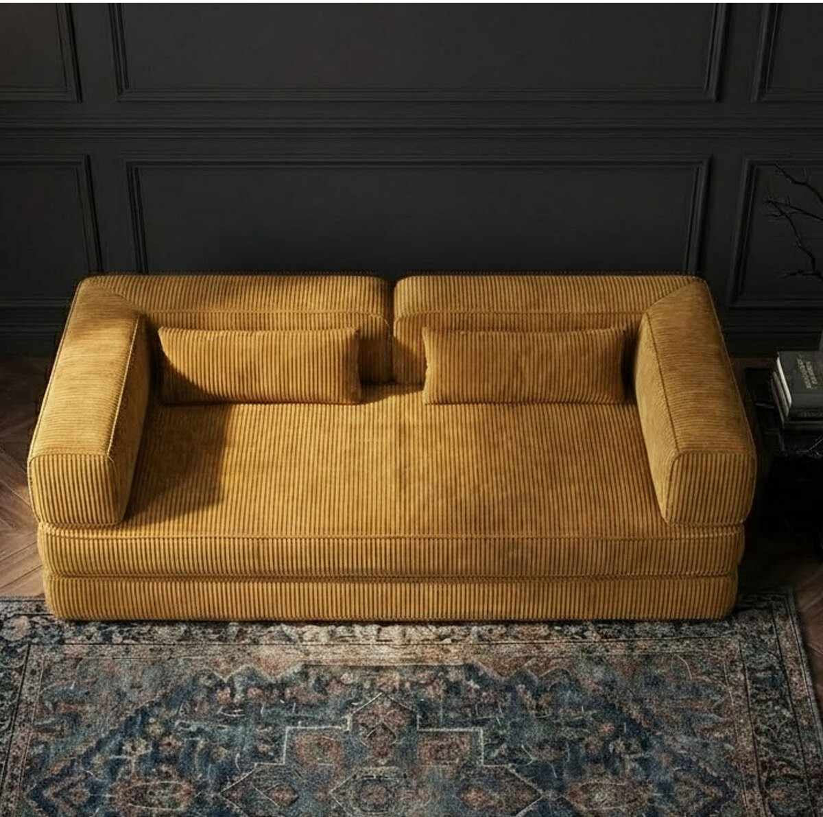 Senfgelbes 3-Sitzer-Sofa aus Polyester und Leinen mit Eisenstützstreben, zwei Kissen und abnehmbarem, waschbarem Bezug.