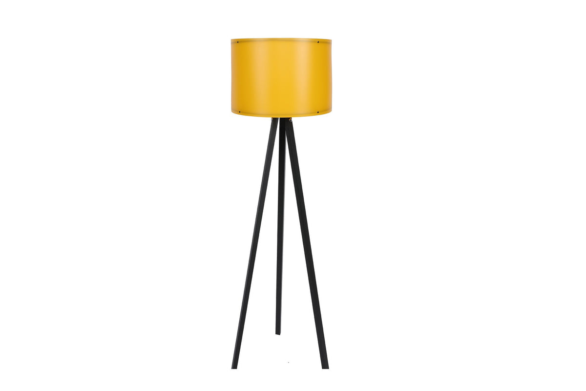 114 Stehleuchte - Gelb Schwarz in Gelb Schwarz präsentiert im Onlineshop von KAQTU Design AG. Stehleuchte ist von Opviq