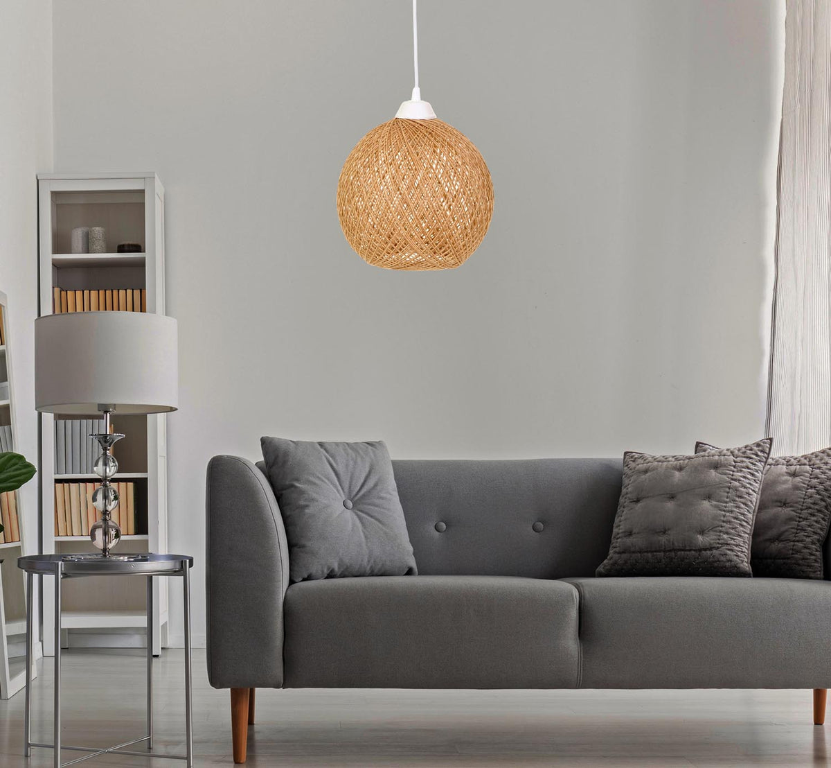 190 Pendellampe - Ecru
Braun in Ecru / Braun präsentiert im Onlineshop von KAQTU Design AG. Pendelleuchte ist von Opviq