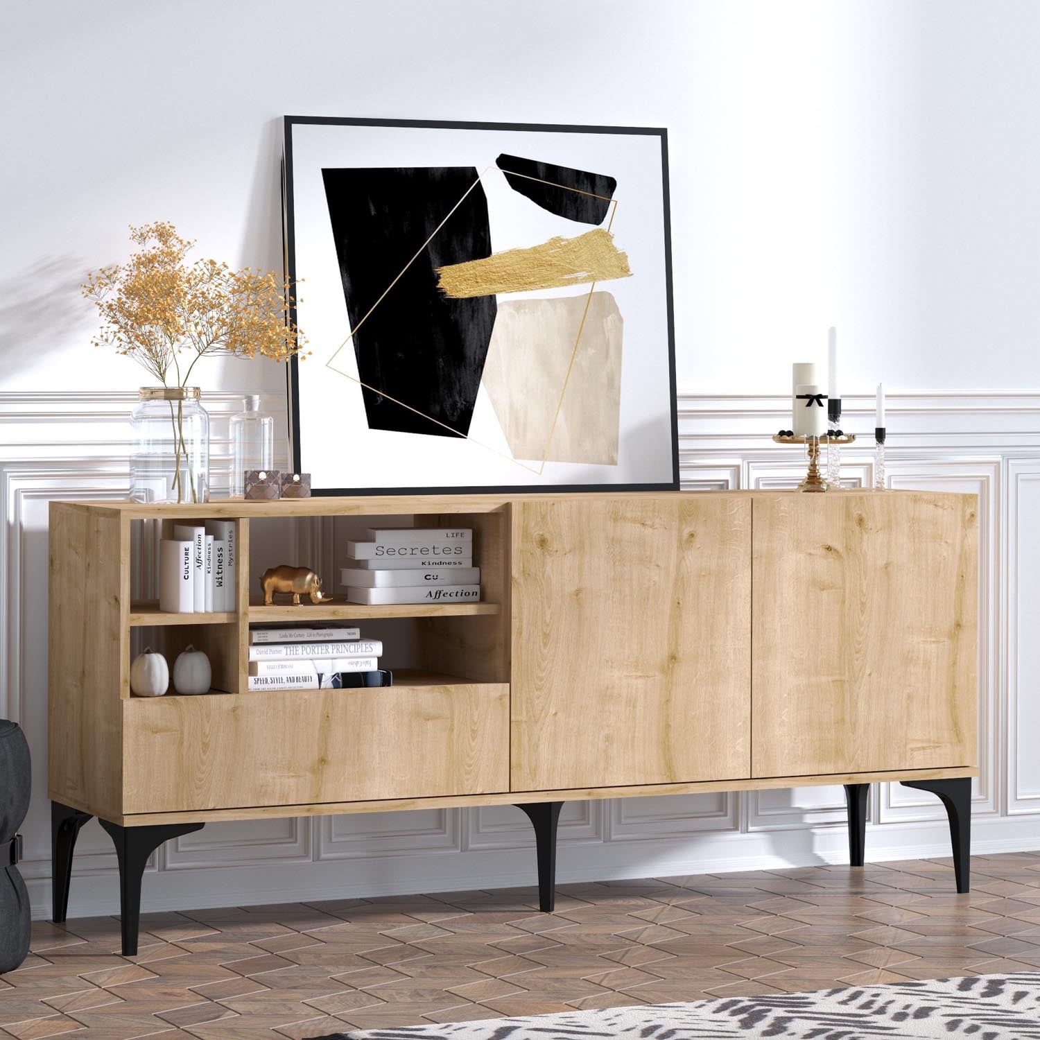 Entdecken Sie das Orela Sideboard in Eiche von Hanah Home – stilvoll, funktional und perfekt für Ihr modernes Zuhause!
