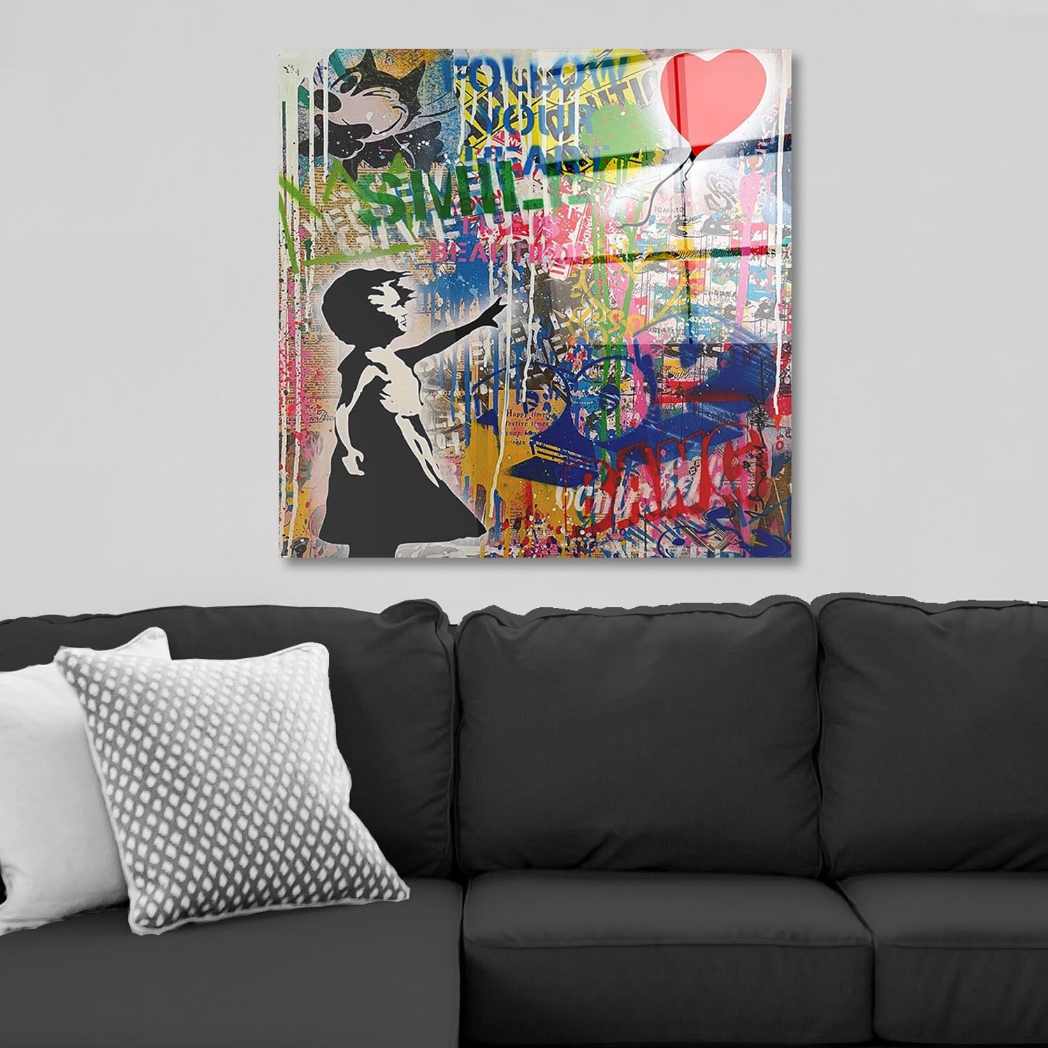 Entdecken Sie das faszinierende CAM4124_5050 Bild von Wallity. Dieses mehrfarbige Kunstwerk aus gehärtetem Glas verwandelt jeden Raum in eine stilvolle Oase.