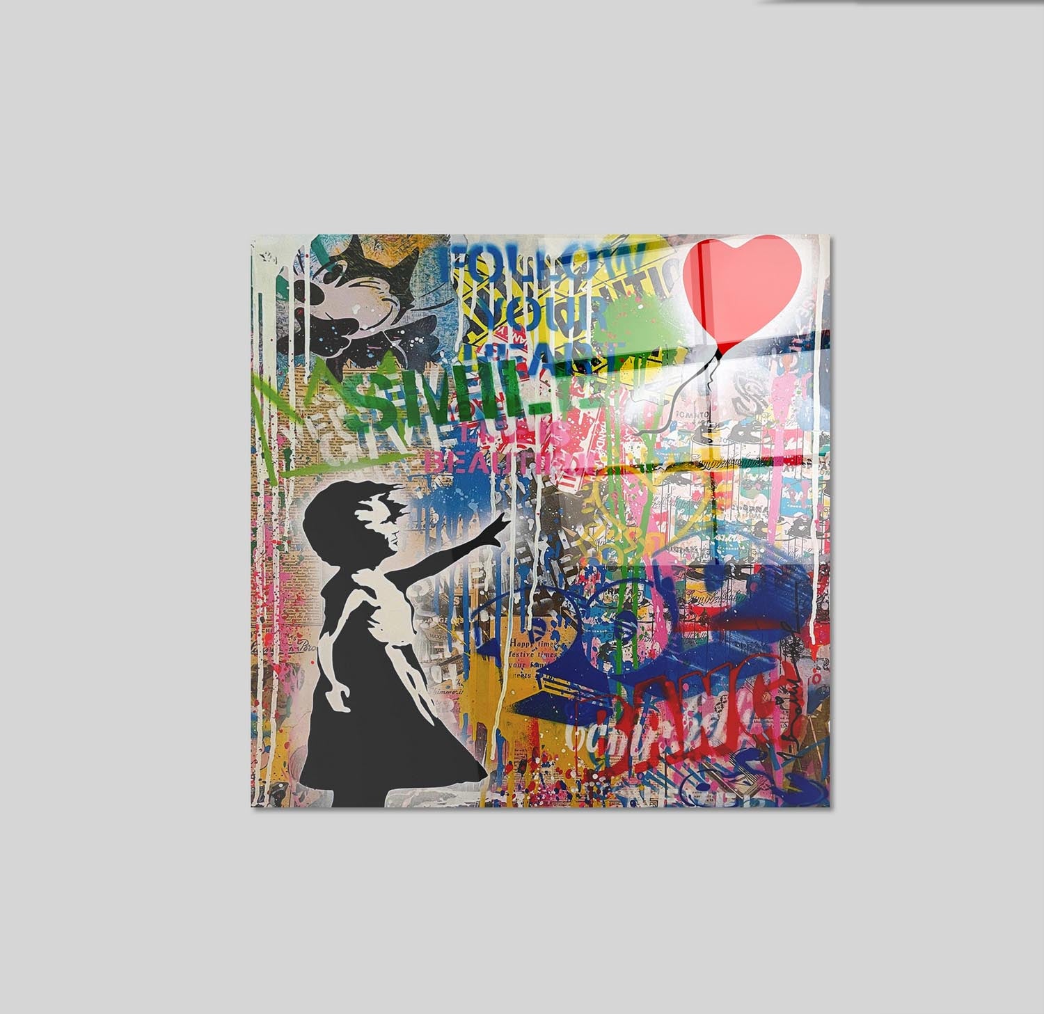 Entdecken Sie das CAM4124_5050 Bild von Wallity – ein faszinierendes, mehrfarbiges Kunstwerk aus gehärtetem Glas, das jeden Raum verzaubert.