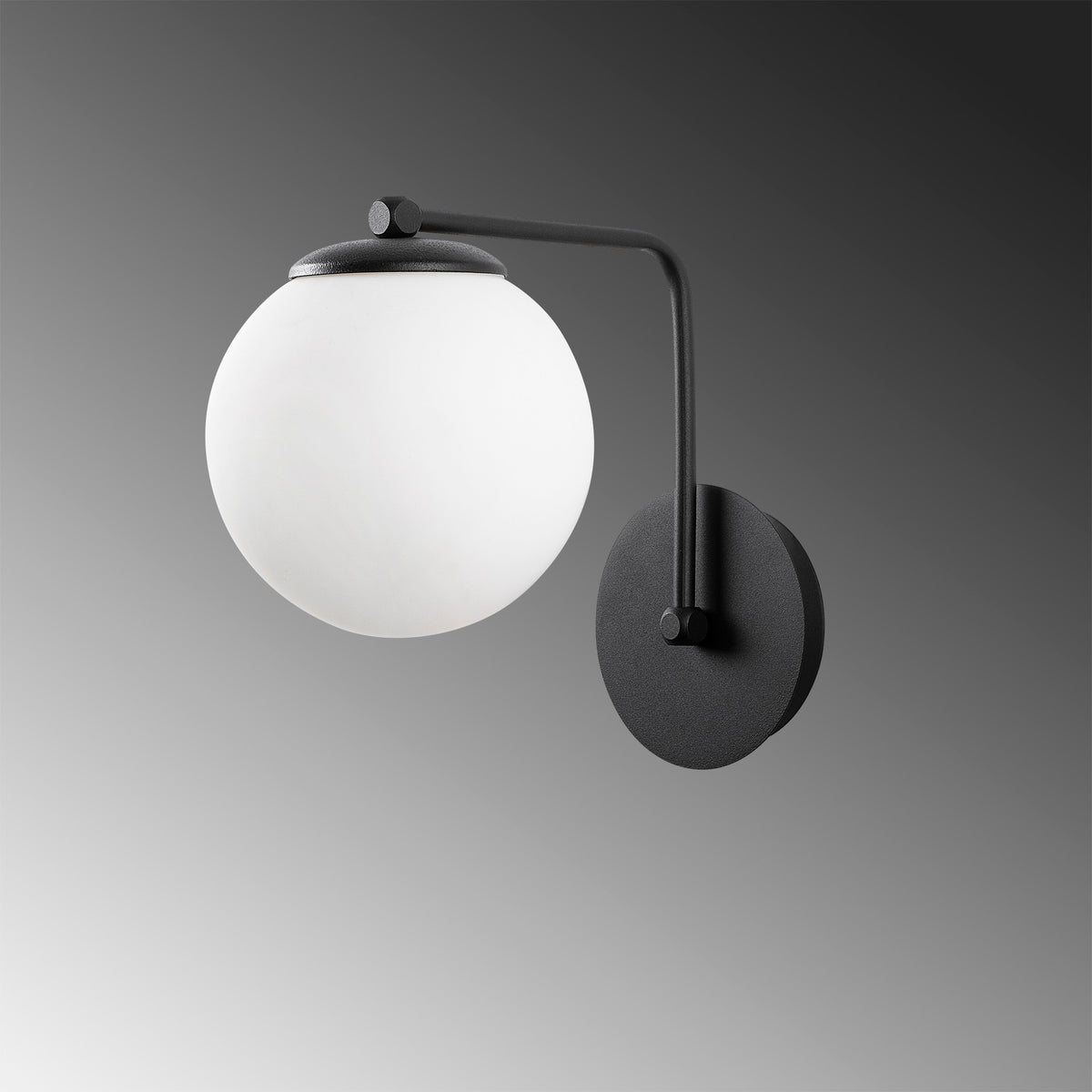 Daisy Wandleuchte - Schwarz in Schwarz präsentiert im Onlineshop von KAQTU Design AG. Wandleuchte ist von Opviq