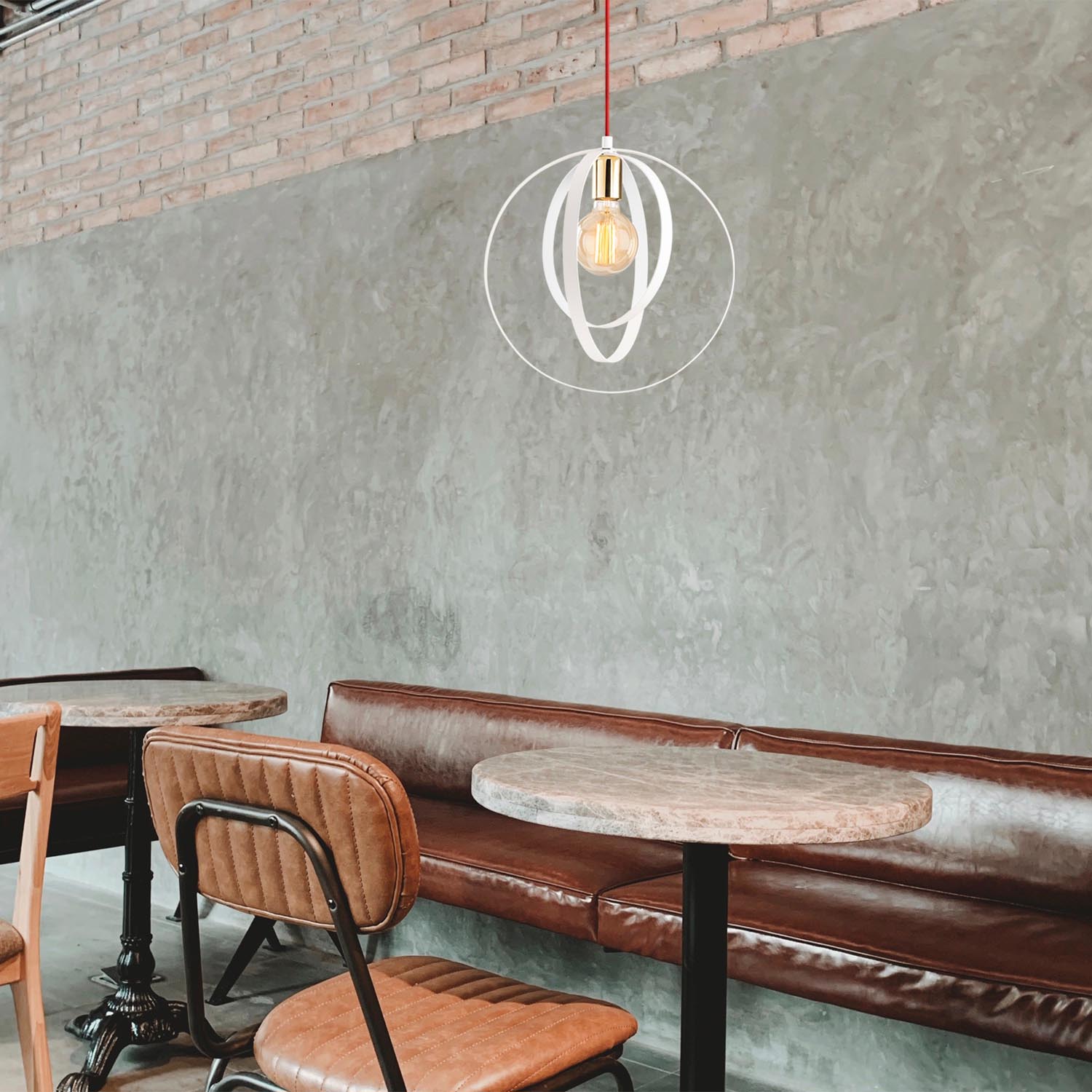 Entdecken Sie die Vaveyla Pendelleuchte in Weiß von Opviq – ein skandinavisches Design-Highlight für Ihr Zuhause. Eleganz trifft Funktionalität!