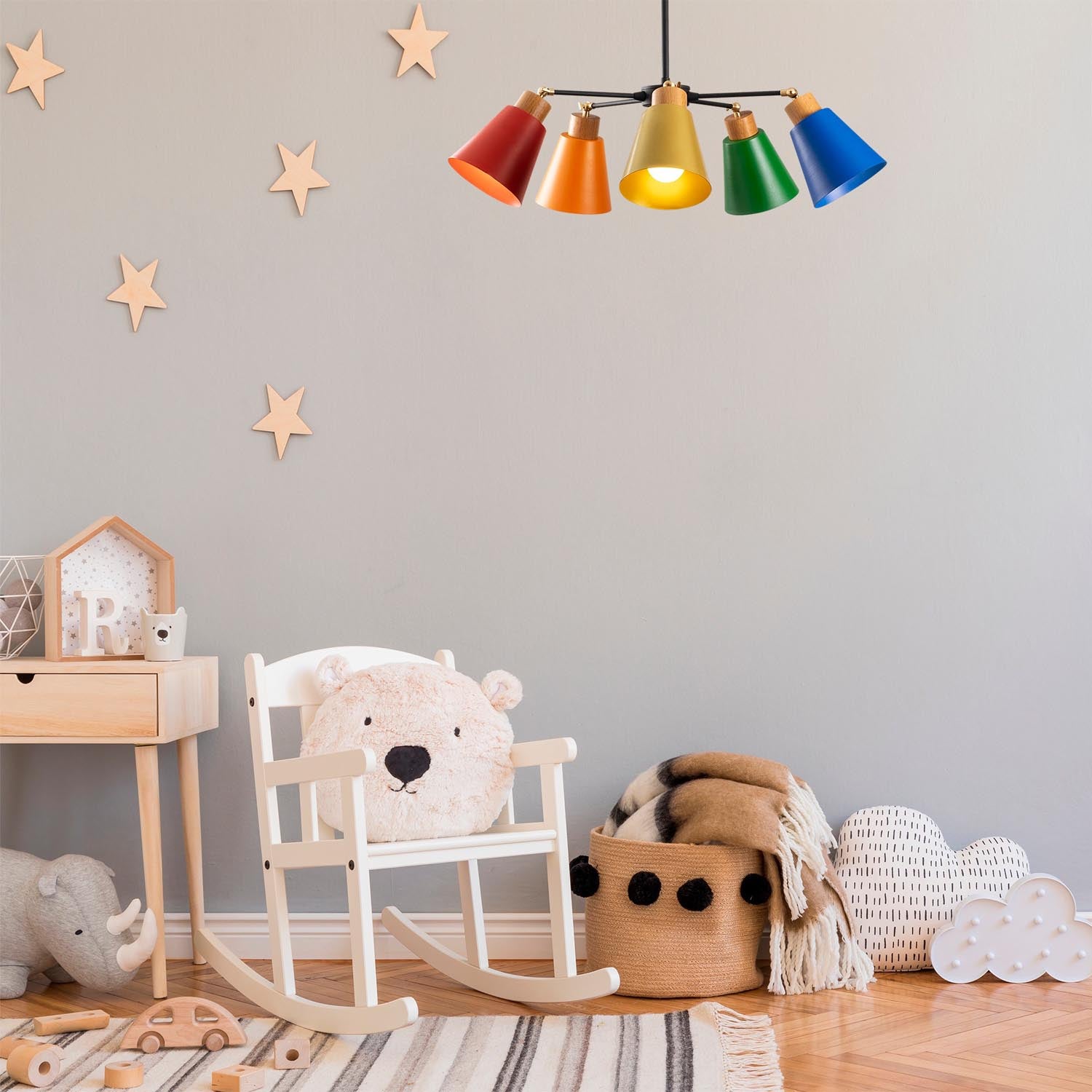 Entdecken Sie die Manavgat Pendelleuchte von Opviq – ein farbenfrohes Highlight, das jeden Raum mit stilvollem Licht und Eleganz erfüllt.