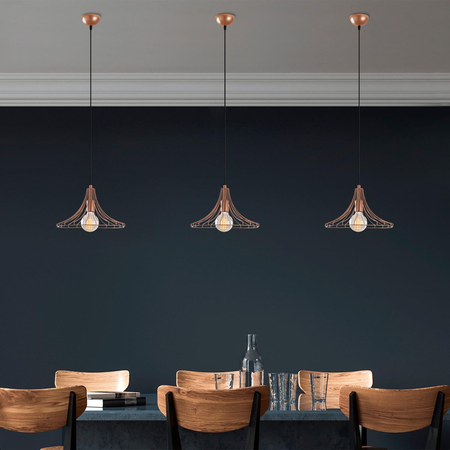 Verleihen Sie Ihrem Zuhause mit der Mezopotamya Pendelleuchte in Kupfer von Opviq einen Hauch von Luxus und Stil – ideal für jedes Ambiente.