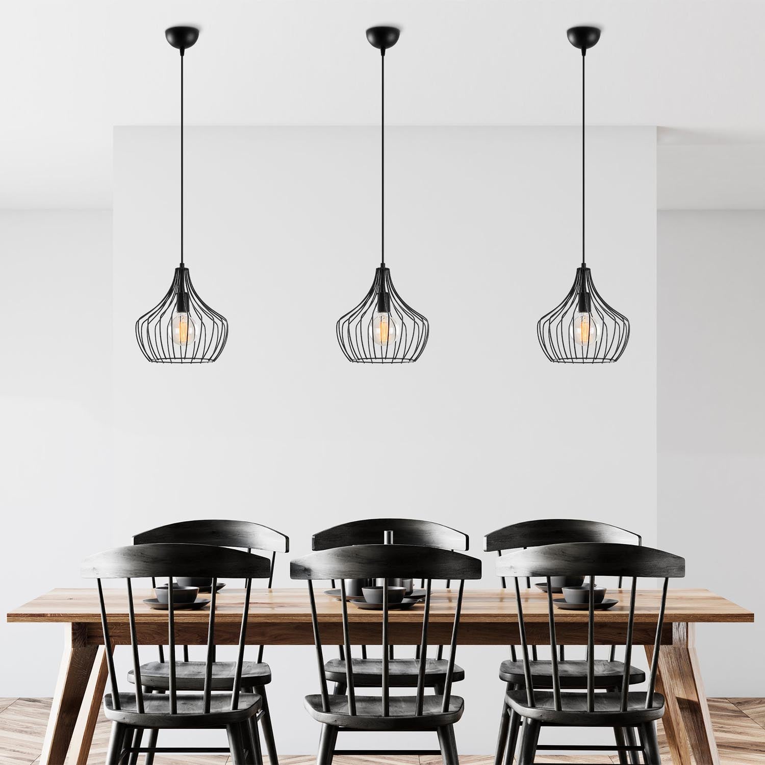 Erleben Sie die Mezopotamya Pendelleuchte in Schwarz von Opviq – ein zeitloses Design, das Eleganz und Stil in Ihr Zuhause bringt.