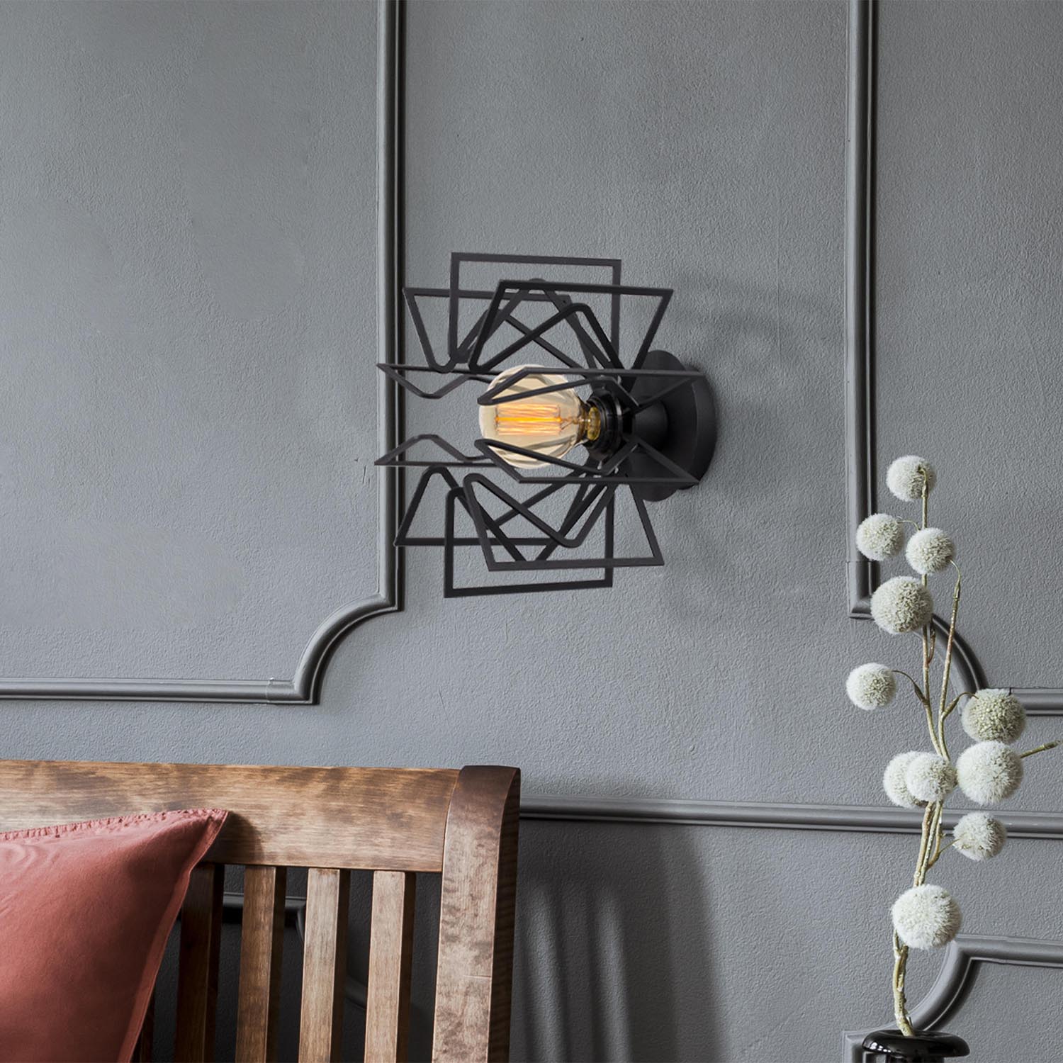 Entdecken Sie die elegante Nemrut Wandleuchte in Schwarz von Opviq. Modernes Design trifft auf Funktionalität und verleiht jedem Raum Stil.