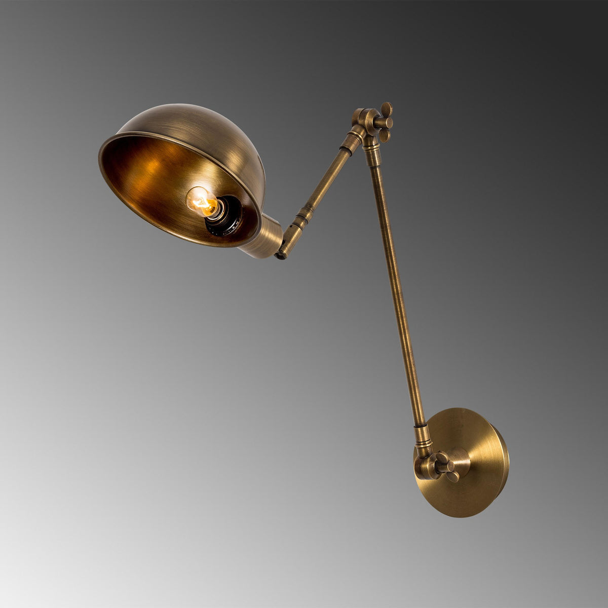 Sivani Wandleuchte - Vintage in Vintage präsentiert im Onlineshop von KAQTU Design AG. Wandleuchte ist von Opviq