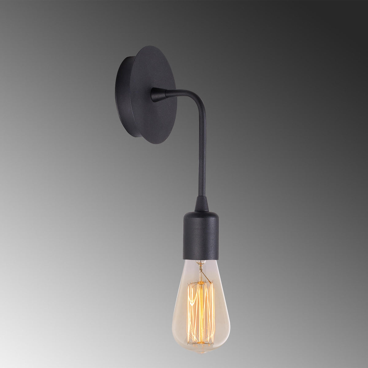 Dartini Wandleuchte - Schwarz in Schwarz präsentiert im Onlineshop von KAQTU Design AG. Wandleuchte ist von Opviq