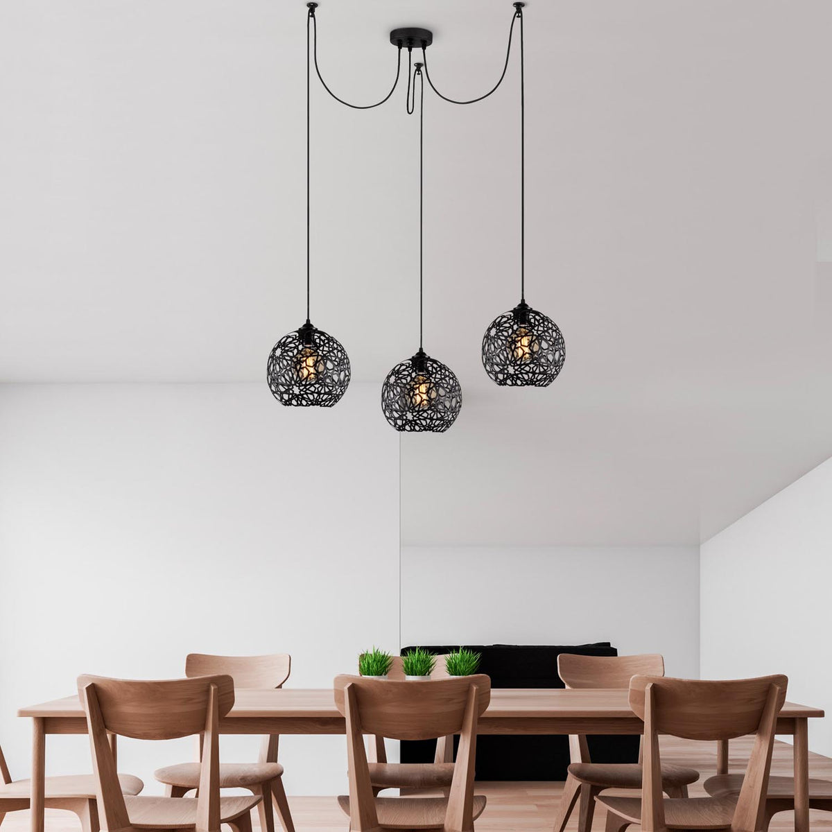 Fellini Pendellampe - Schwarz in Schwarz präsentiert im Onlineshop von KAQTU Design AG. Pendelleuchte ist von Opviq