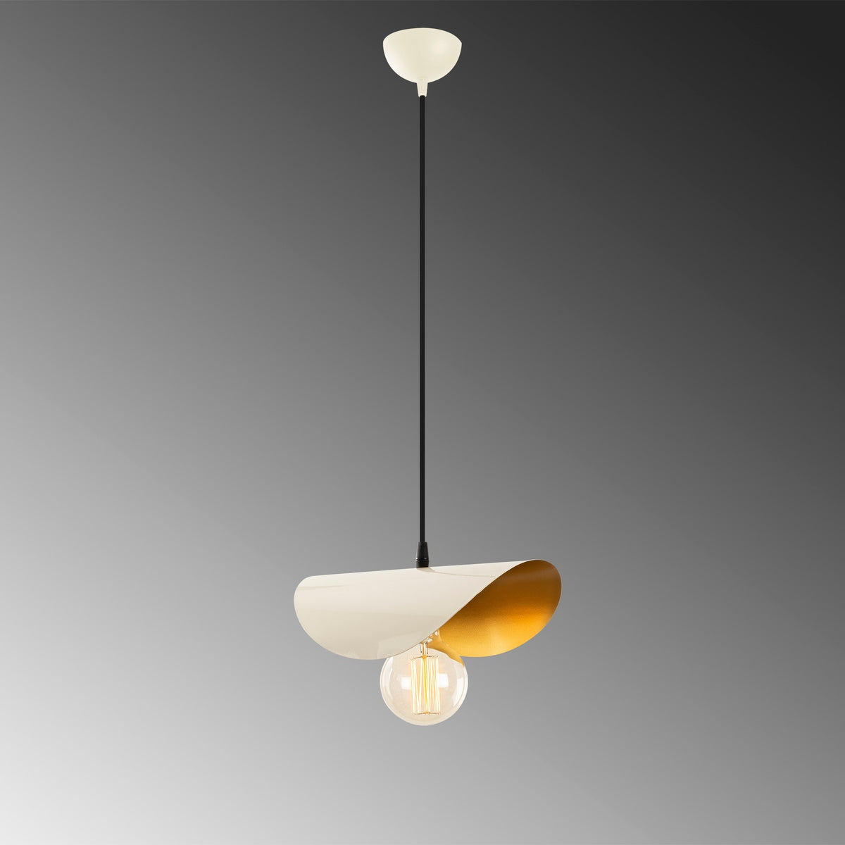 Sivani Pendellampe - Weisses Gold in Weisses Gold präsentiert im Onlineshop von KAQTU Design AG. Pendelleuchte ist von Opviq