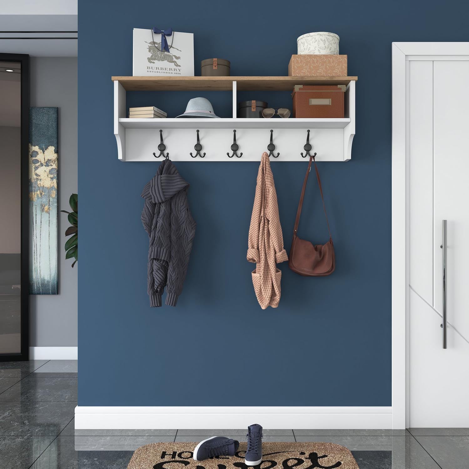 Gestalten Sie Ihren Flur neu mit der P2 Garderobe von Hanah Home. Elegantes Design in Weiß und Walnuss vereint Stil und praktische Aufbewahrung!